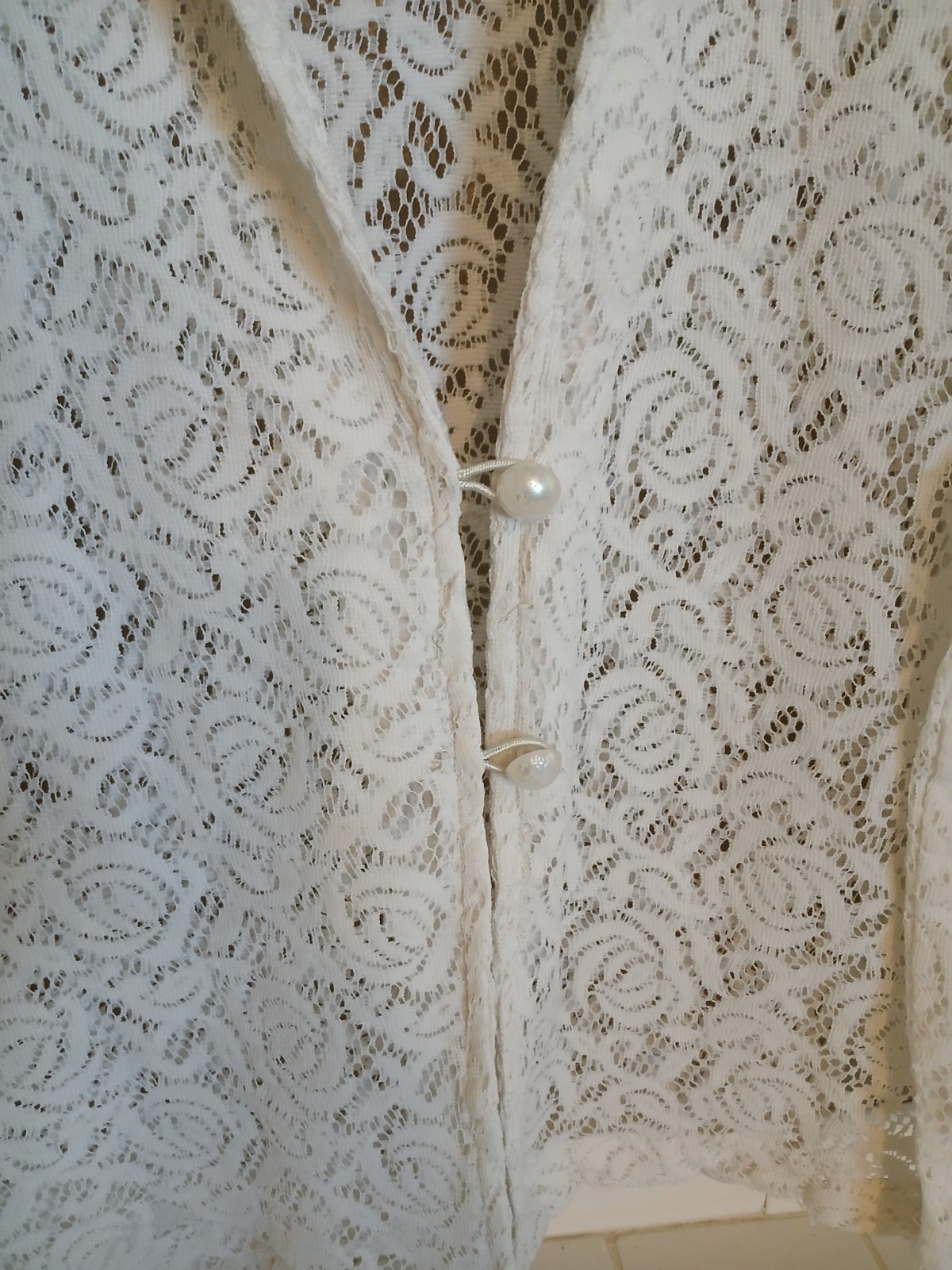 VINTAGE WOMENS WHITE LACE JACKET SIZE L