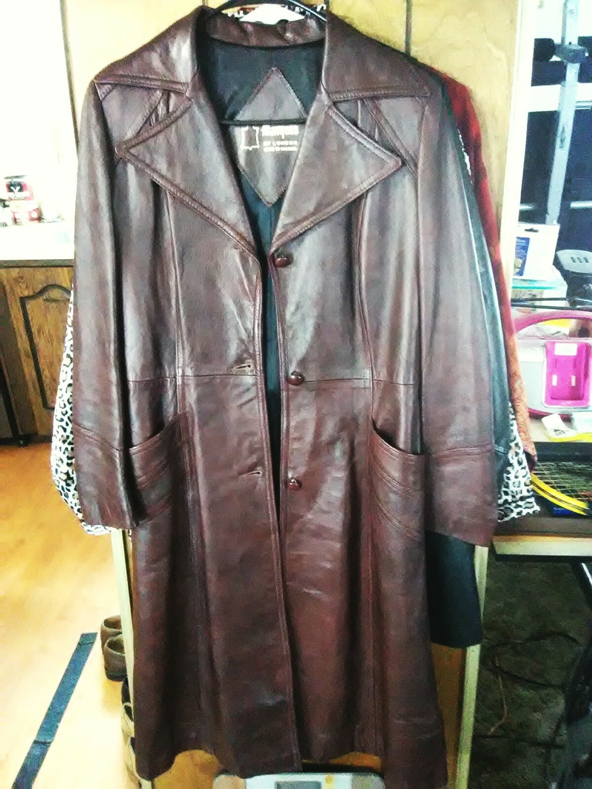 MARQUIS Of LONDON Womens Brown Leather Trench Coat 70s Lady J Wing Collar Vtg