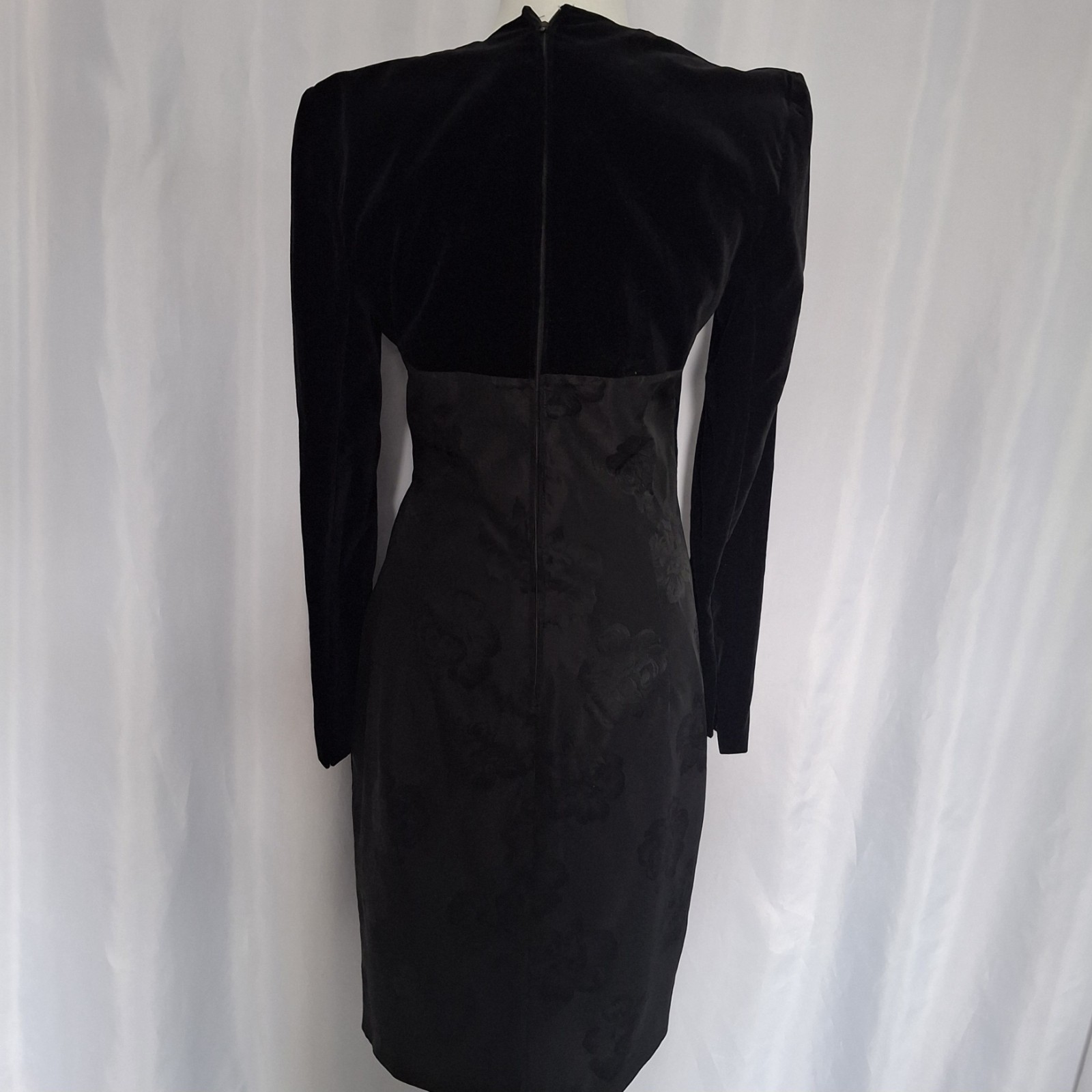 Vtg 80s Does 50s Black Tulip skirt sweetheart bust shirred waist pinup dress 12