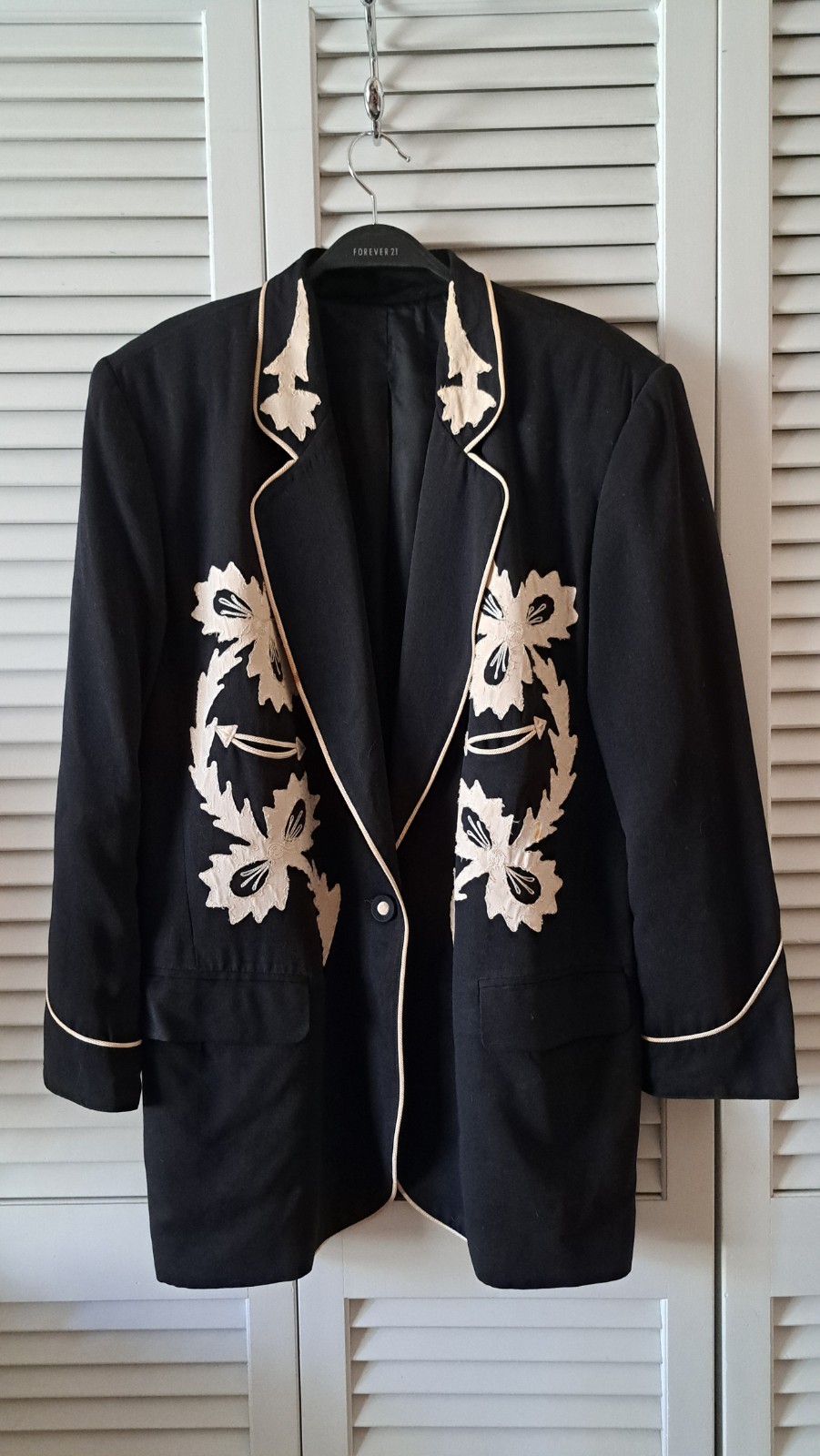 Vintage Karen Kane Size 12 Black Applique Wool Blend equestrian Jacket Blazer