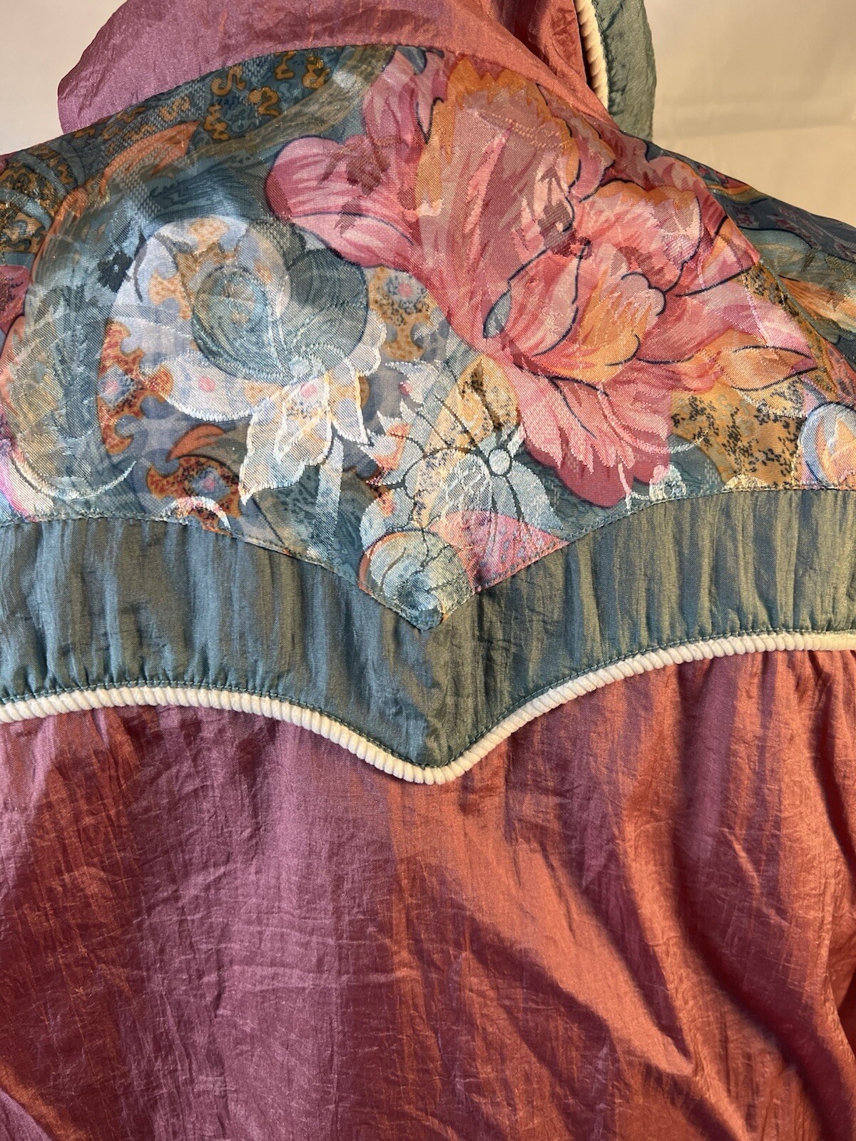 Classic vintage 1980’s Women’s Track Suit Jacket Mauve Floral Size L . So Cool
