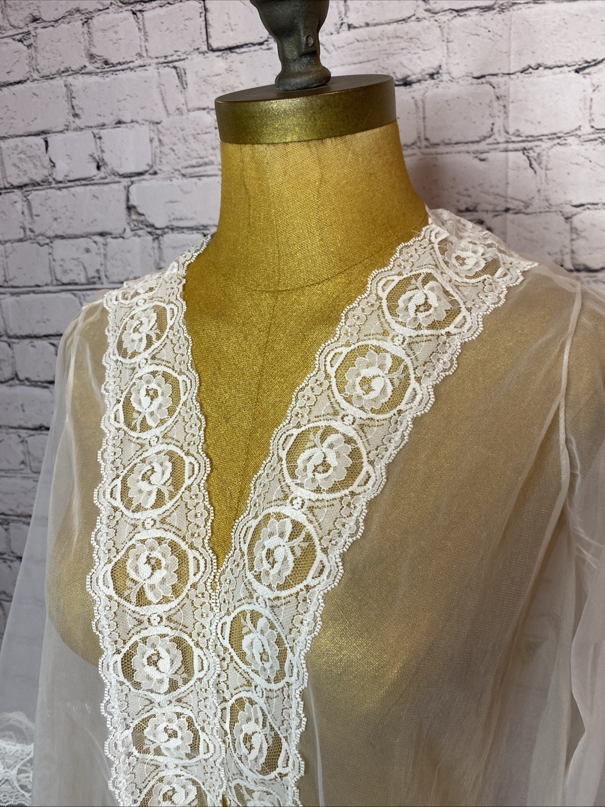 VTG Pandora Chic Sheer White Chiffon Nylon Robe Lingerie California Made S/M