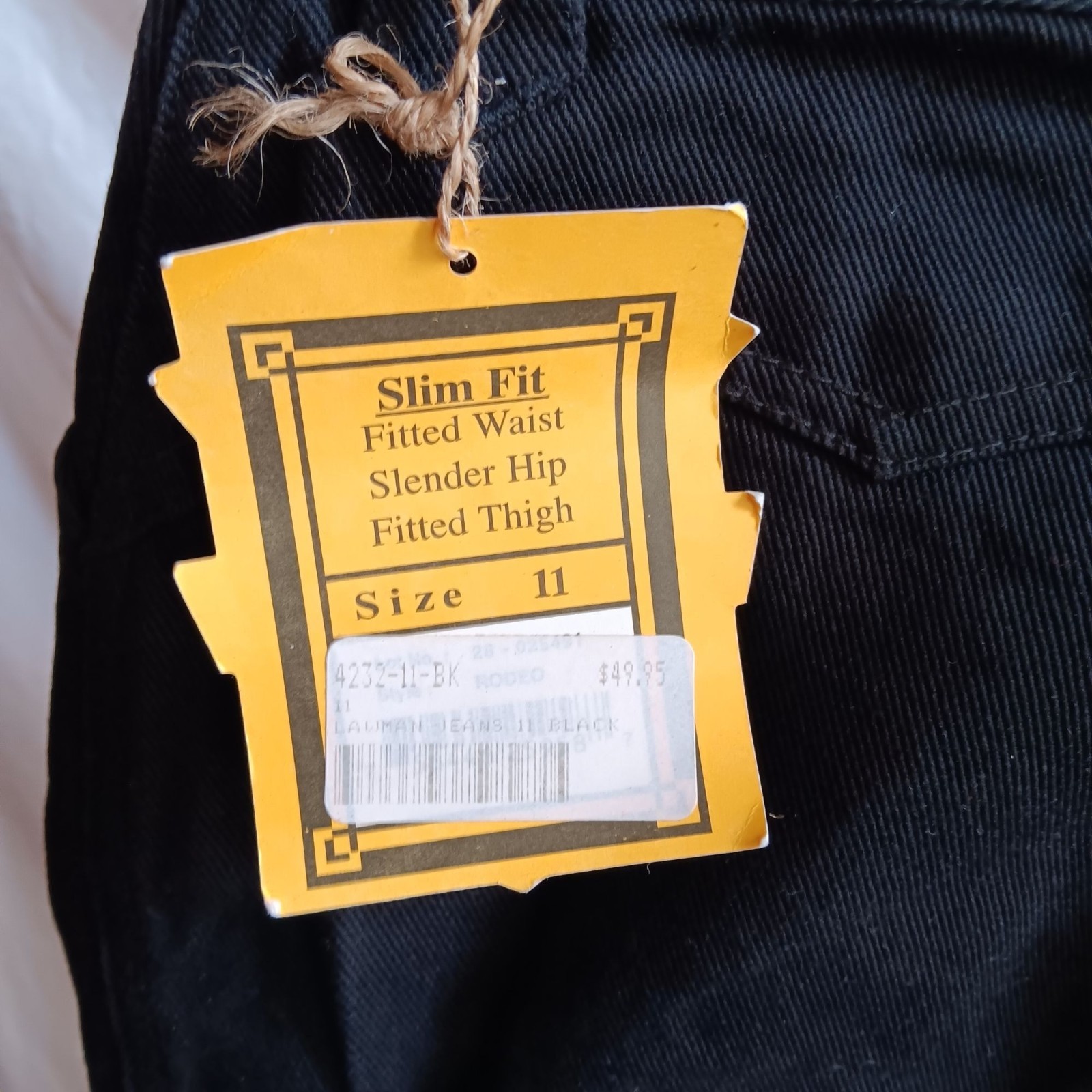 New Vintage Cowgirl Jeans Size 11 28x36Women’s Lawman Slim Fit Black Bootcut
