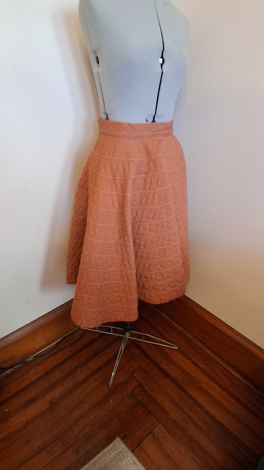 1950s Quilted Circle Skirt, Brown Allen’s Size S/XS Rockabilly Swing Skirt