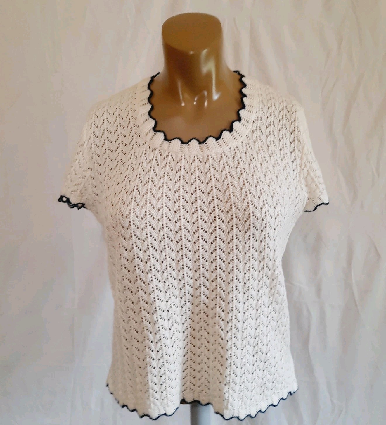 Vintage Billie Jo Knit Scalloped Neckline Contrasting Trim Cottagecore Sweater