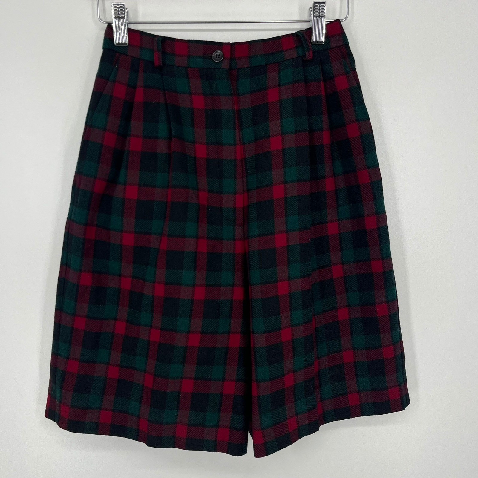 Pendleton Red Green Plaid 100% Virgin Wool High Waisted Pleated Shorts Womens 4