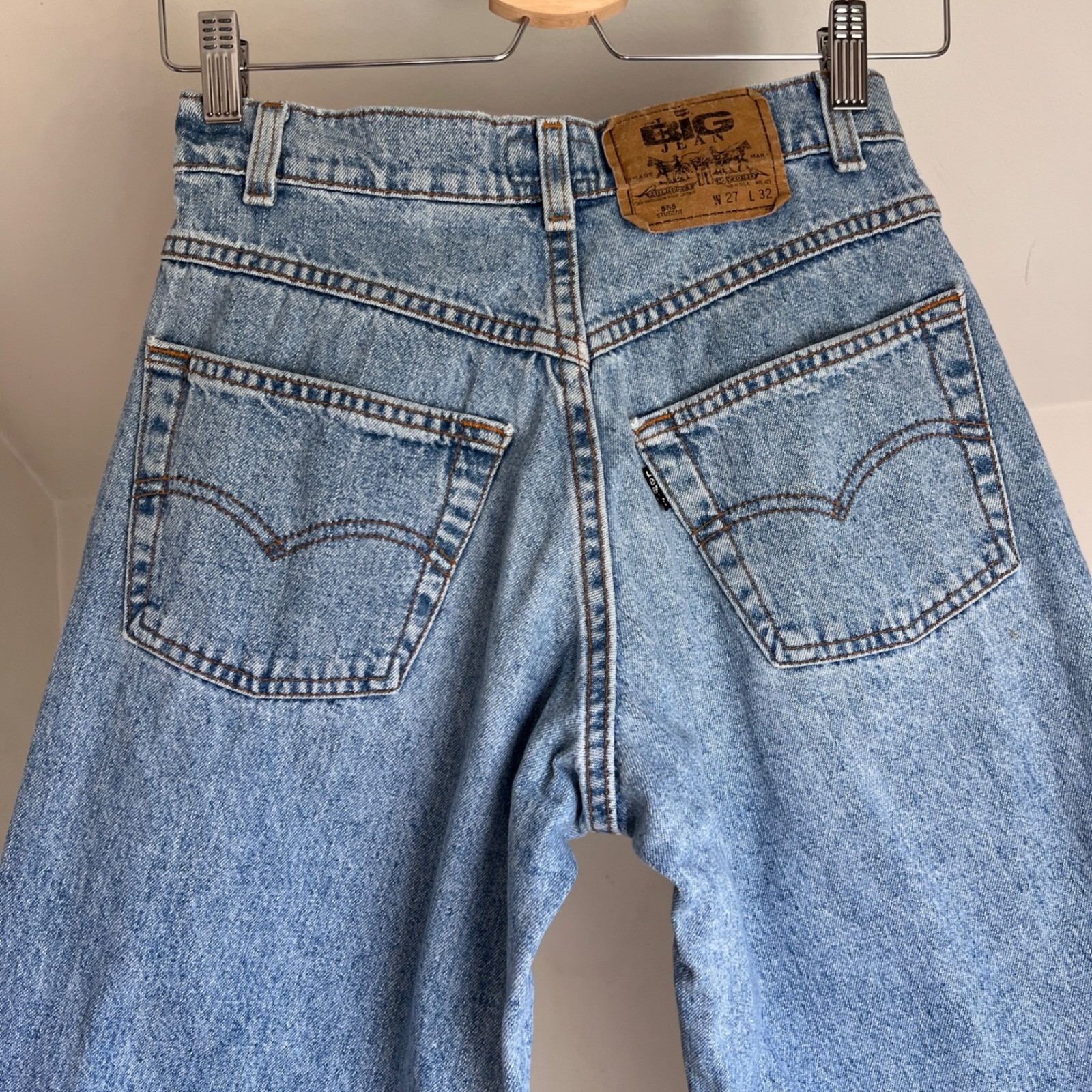 Vintage Levis 555 The Big Jean Baggy Size 26 Blue Light Wash Denim 90s Loose Fit