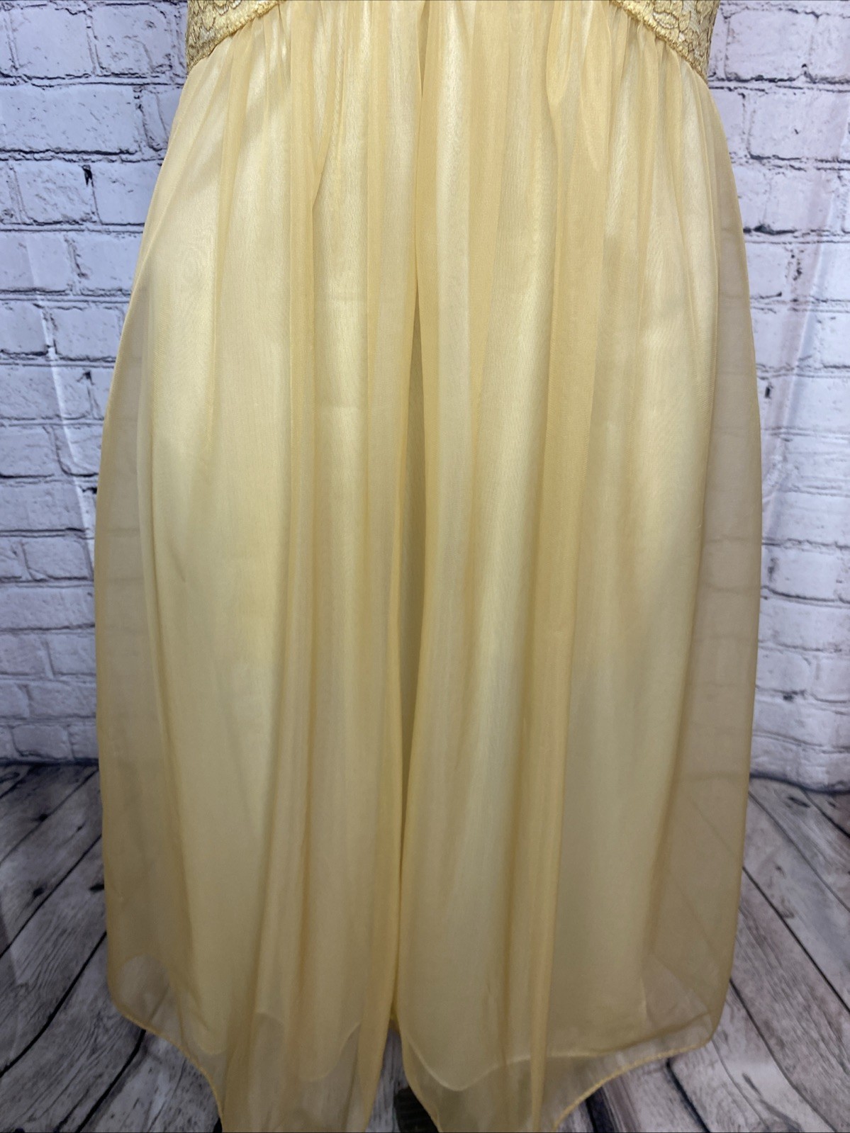 Vintage 50’s Vanity Fair Nightgown Double Nylon Tricot Beige Nude Lace 32