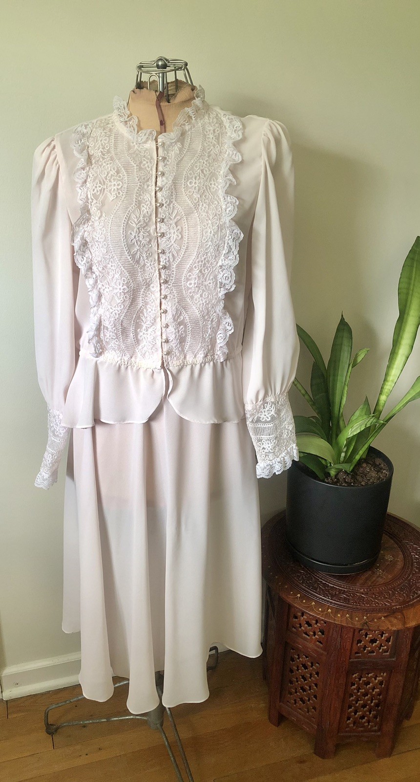 Pale Blush Pink Chiffon & Lace 2 Piece Skirt Set