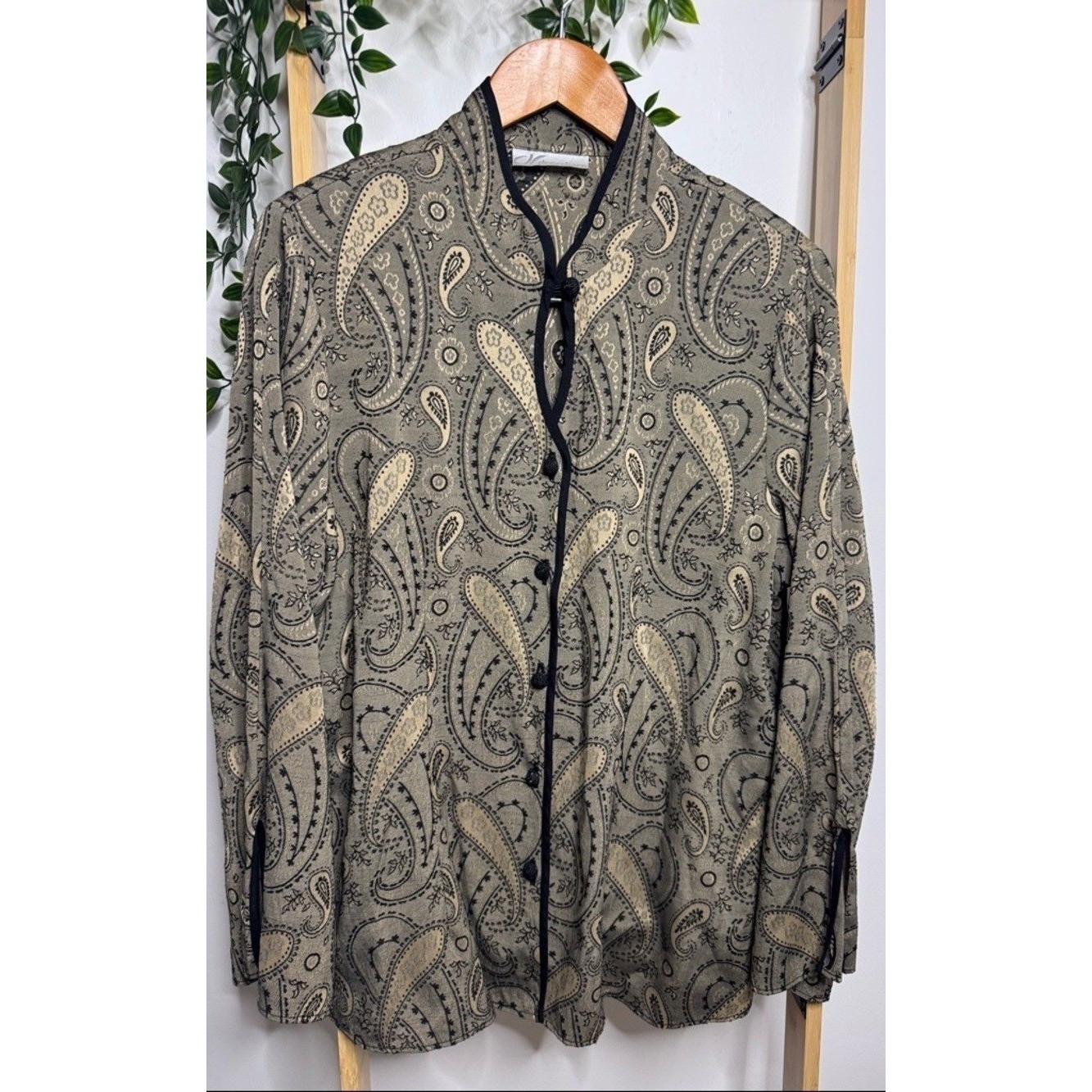 VTG Paisley Olive Green Button Front Shirt Jacket XL Black Trim Boho Gallerycore
