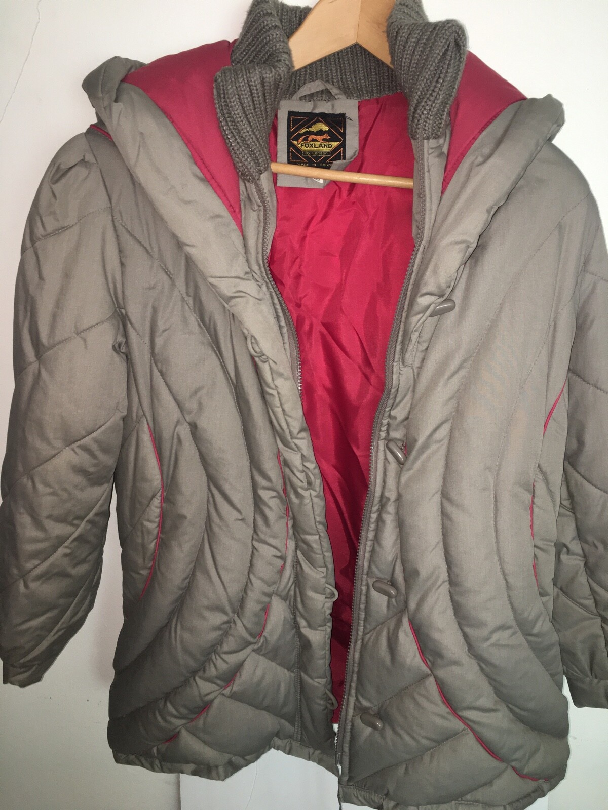 VTG Foxland by Lanson Down Puffer Quilted Coat 80s Gray Maroon Hood Womens Sz S