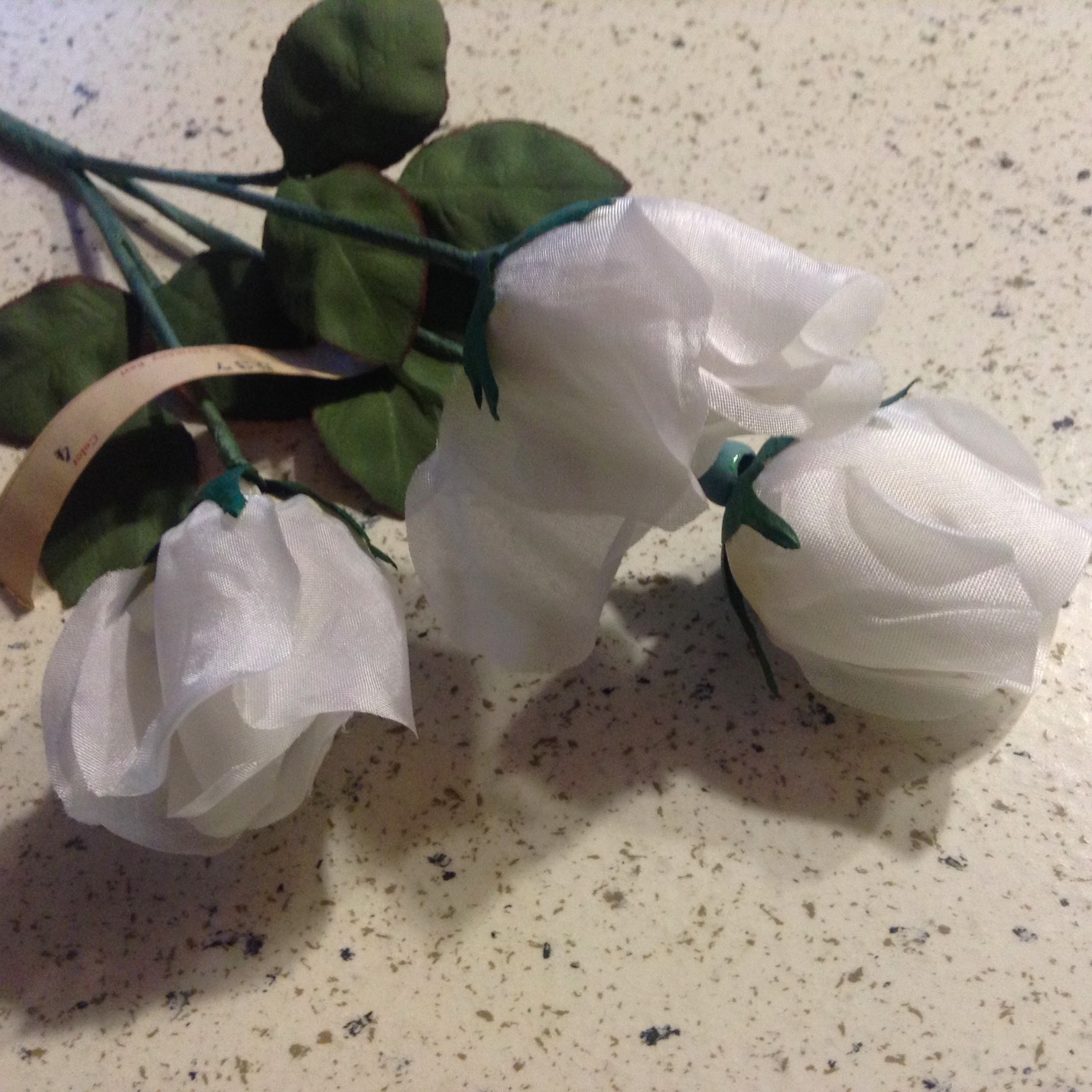 Vintage Millinery Flower 2 1/4″ 3pc White Lot German for Hat Bride or Hair Y125