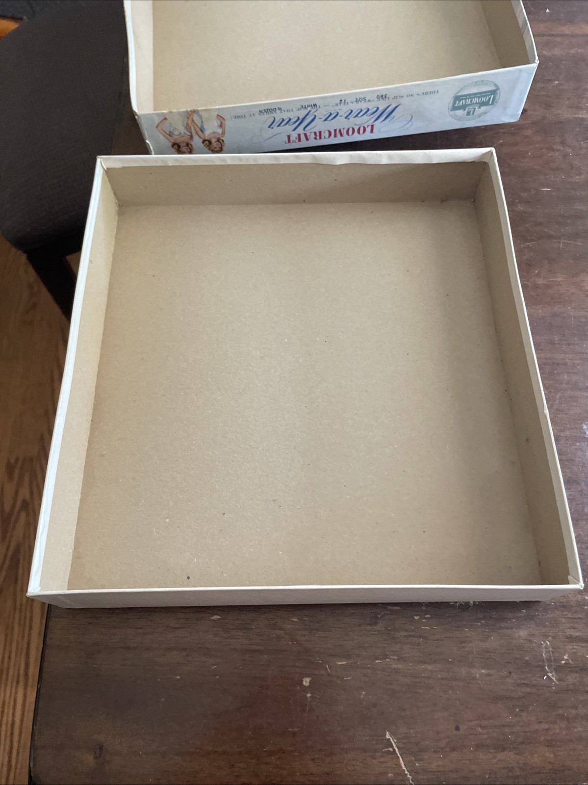 Loomcraft Wear -A- Year Slip Box ( Box Only) No Slip