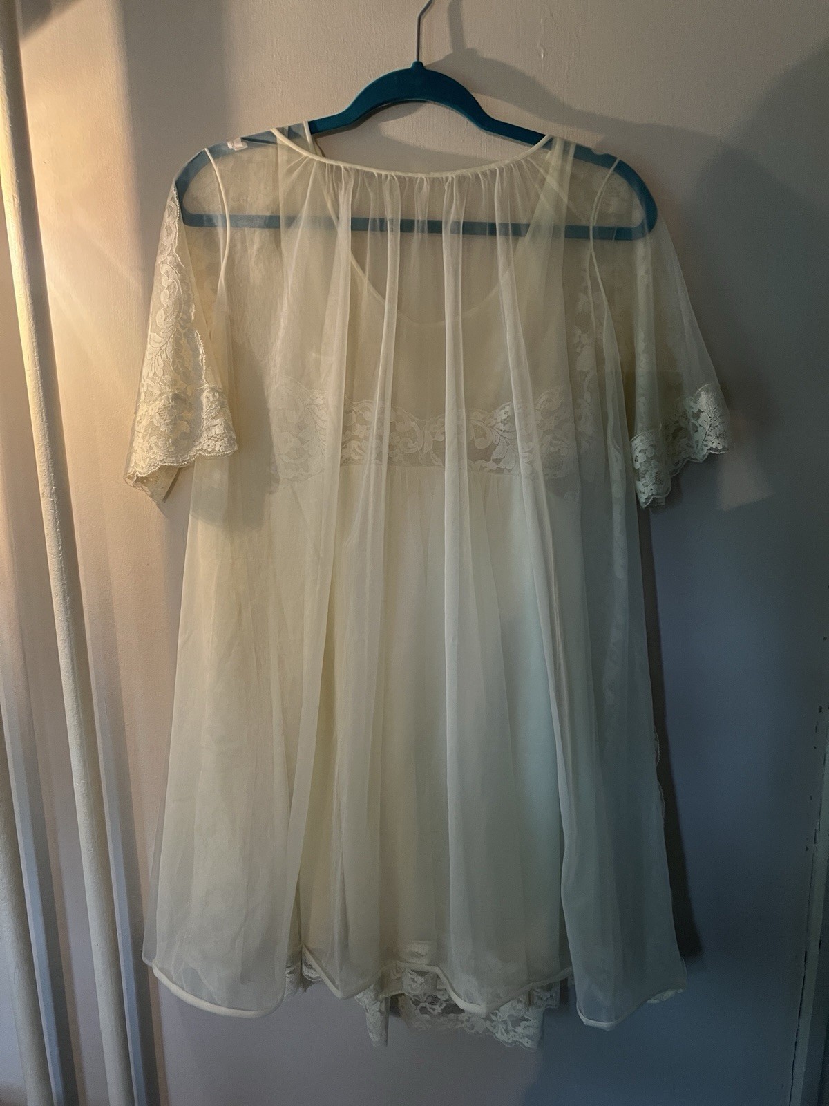 Vintage 80’s Shadow Line Yellow nightgown robe peignoir set lace nylon chiffon S