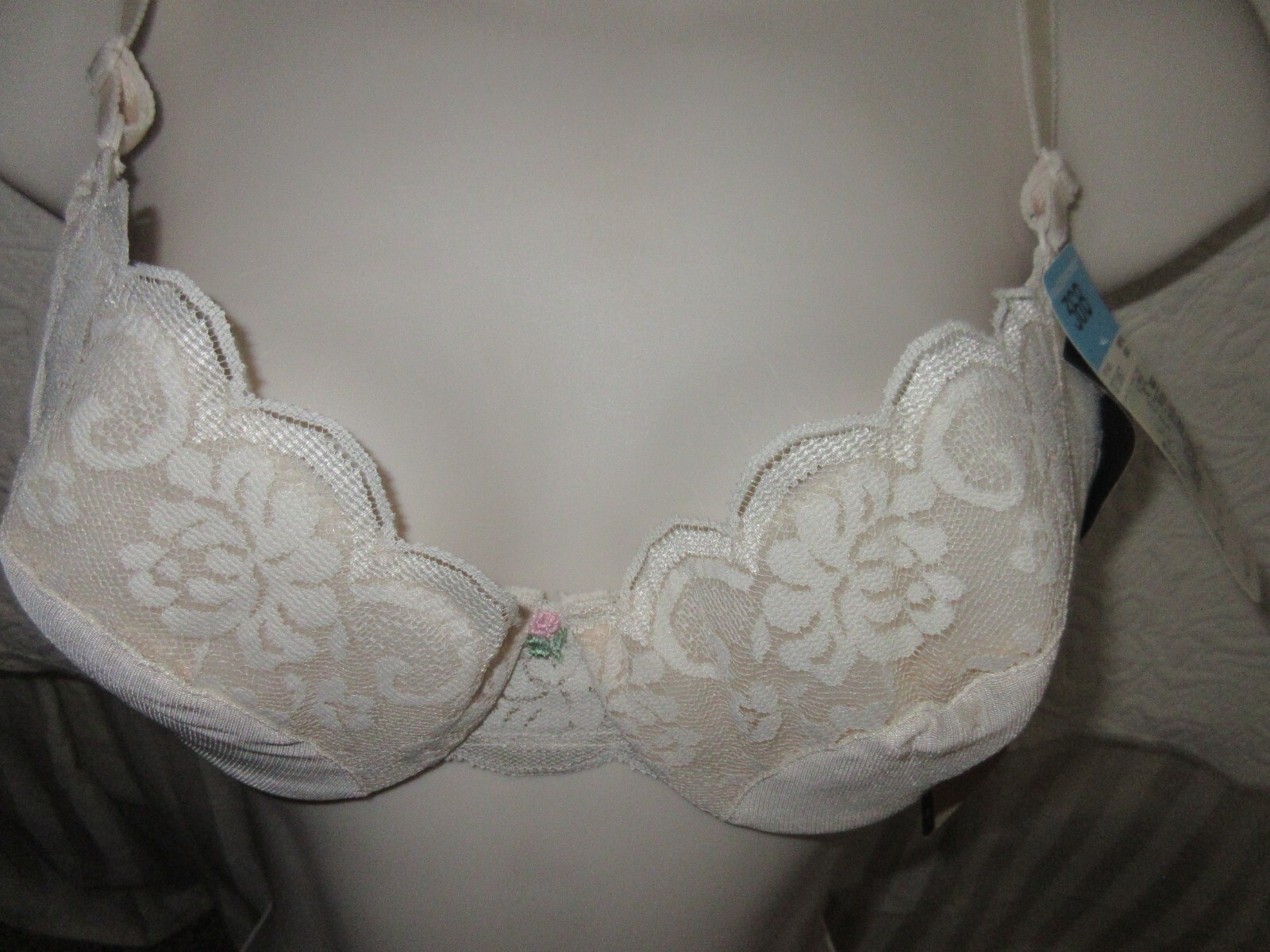 MAIDENFORM style 7387 lined CHANTILLY LACE UW demi – bra sz 36 B NOS disc