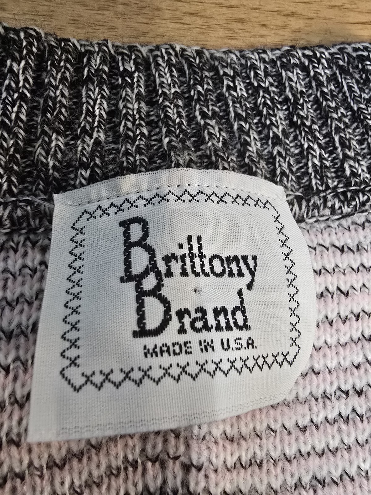 Vtg 90’s Brittony Brand Slouchy Pink Gray & White Knit Cardigan See Measurements