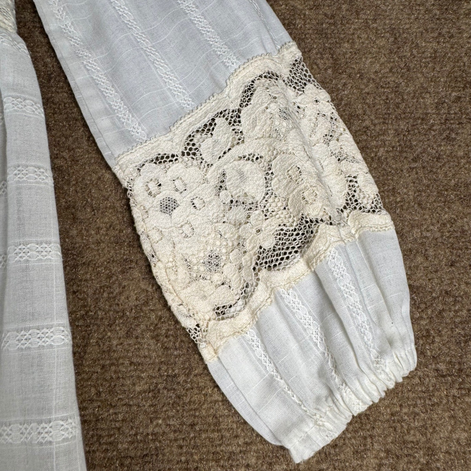 VTG Girls Cinderella Lace Eyelett Dress 6x Cream Prairie Dress Long Sleeve Ivory