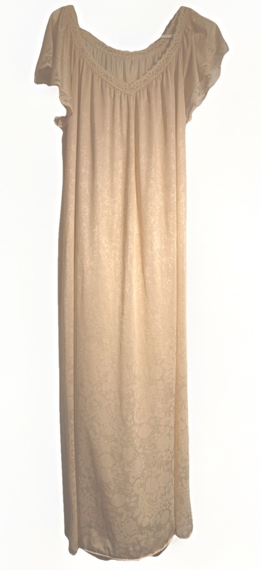 Vtg 70s Miss Elaine Nightgown Flutter Sleeve/lace trim, damask floral weave patt