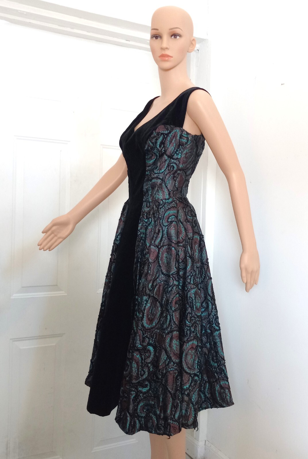 1950s Lilli Ann New Look Dress Vintage Cocktail Paisley Brocade Black Velvet – S