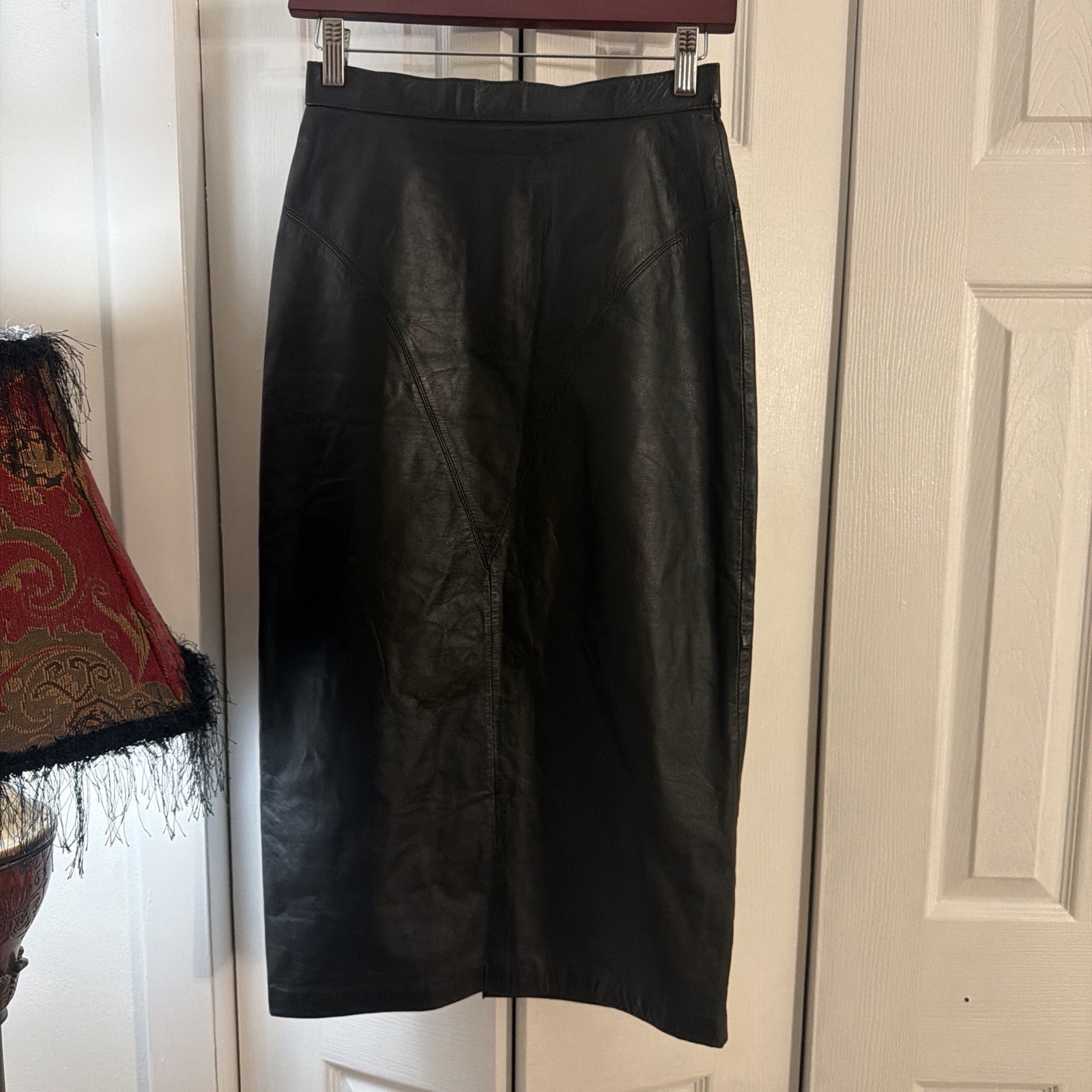 Tarazzia Women’s Vintage Black Leather Skirt Regular Size 5/6 MPN B35588