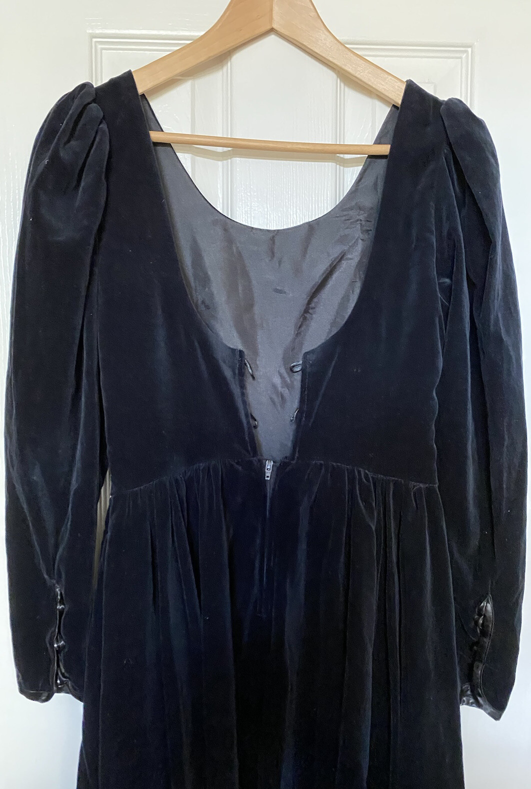 Vintage Laura Ashley Black Velvet Dress Size USA 8 / UK 10 / EUR 36