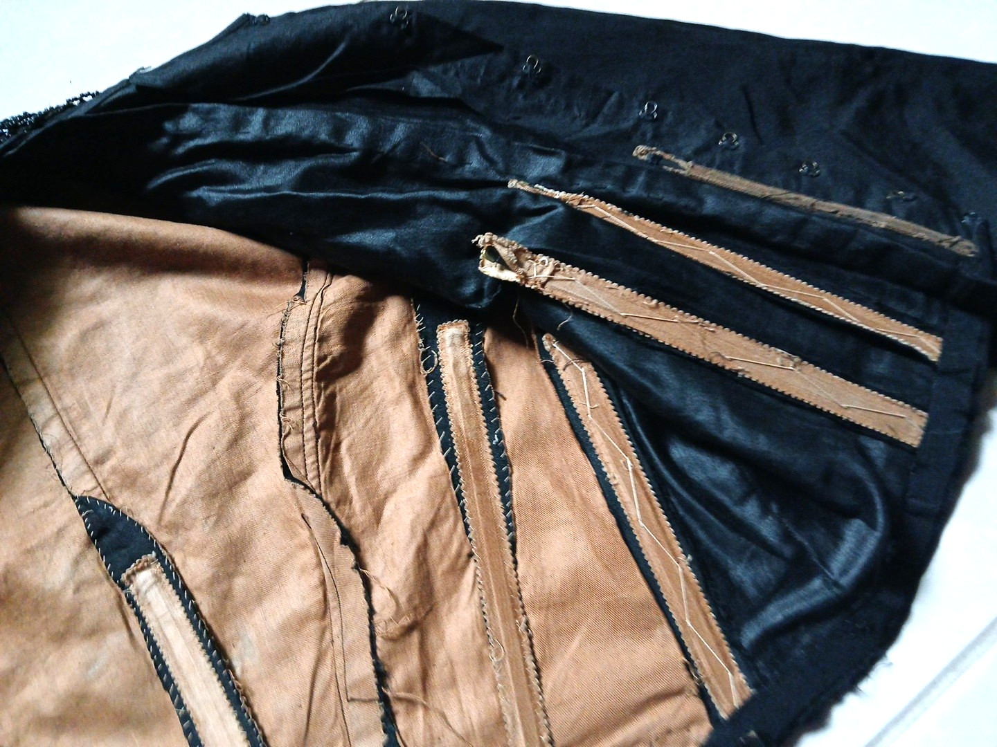 ANTIQUE VICTORIAN BLOUSE JACKET HANDMADE LACE BEAD HIGH NECK METAL TOP HOOKS BLK