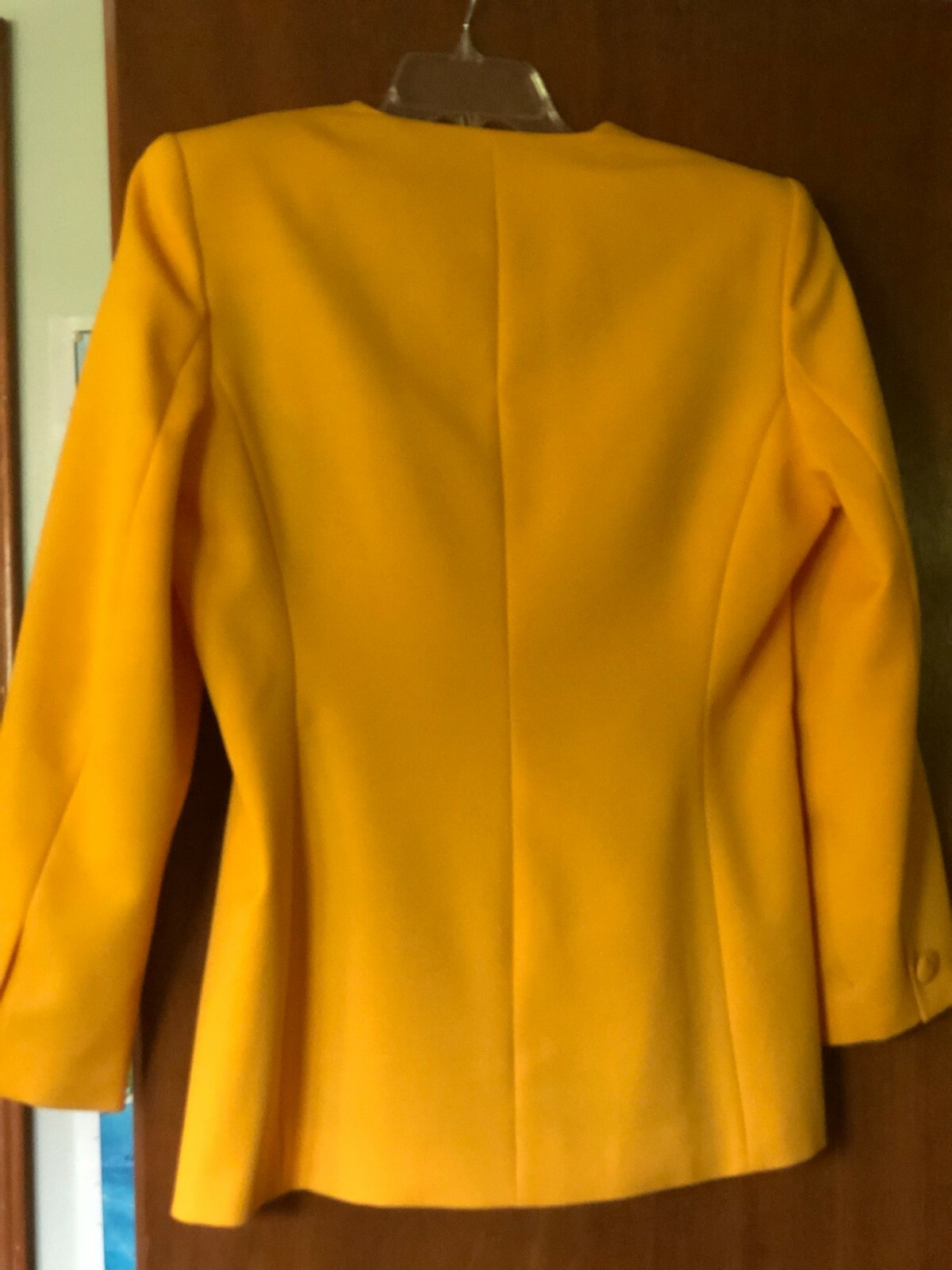 Vintage Yellow „Studio C” Suit – Sequence, lined, covered buttons, longer jacket