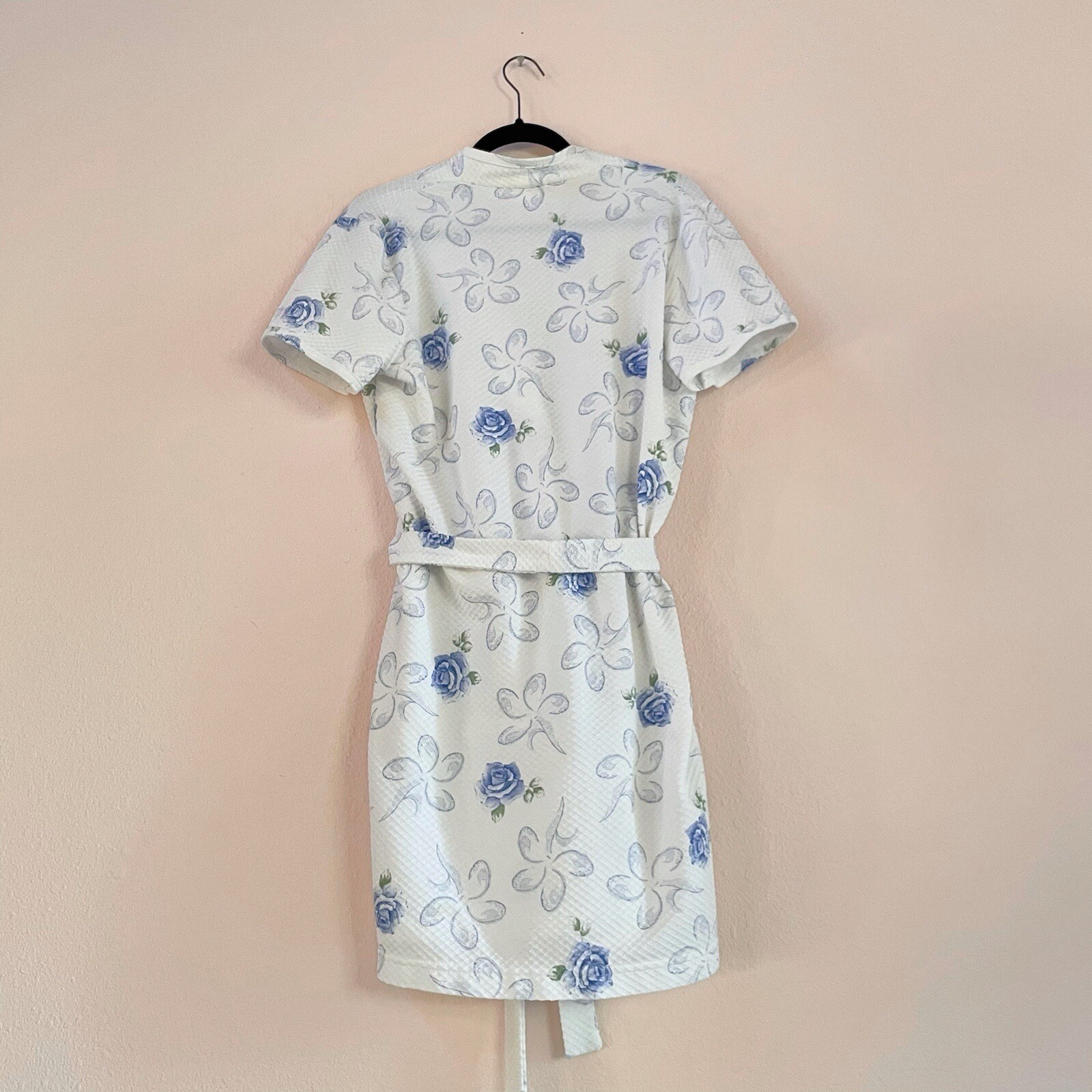 Vintage White & Blue Floral Rose Diamond Tea Short Robe M Lingerie Saks