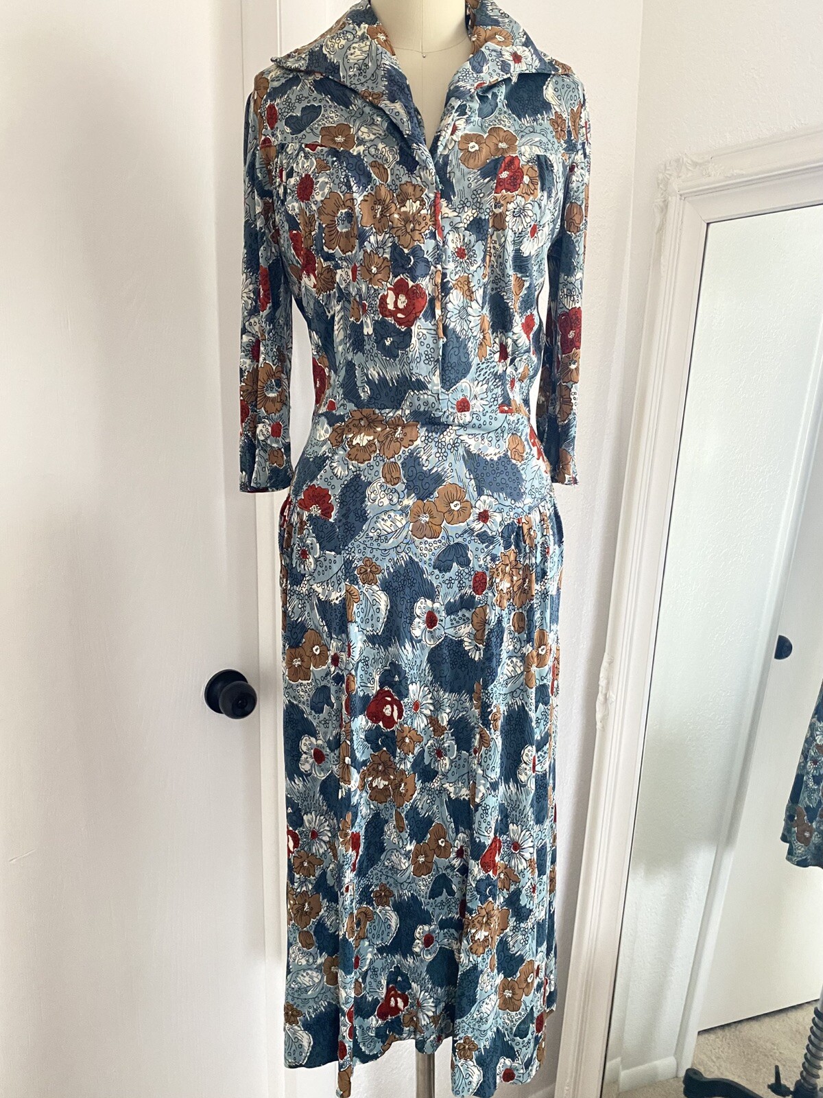 Vintage 1940s 40s Nylon Floral Print Long Midi Metal Zip Side Dress