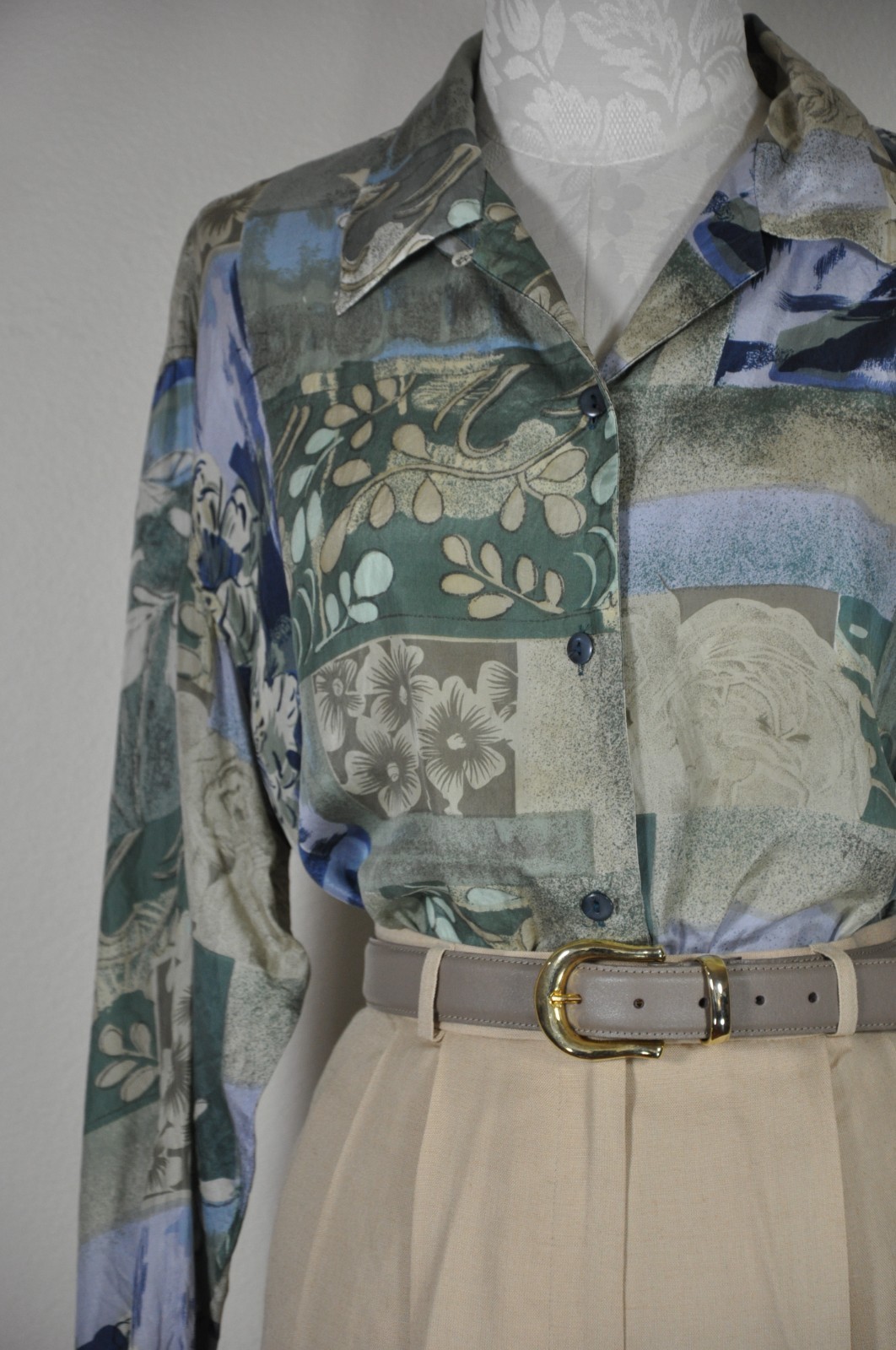 90s Vintage Green Silk Botanical Floral Print Oversized Shirt Blouse Top Women M