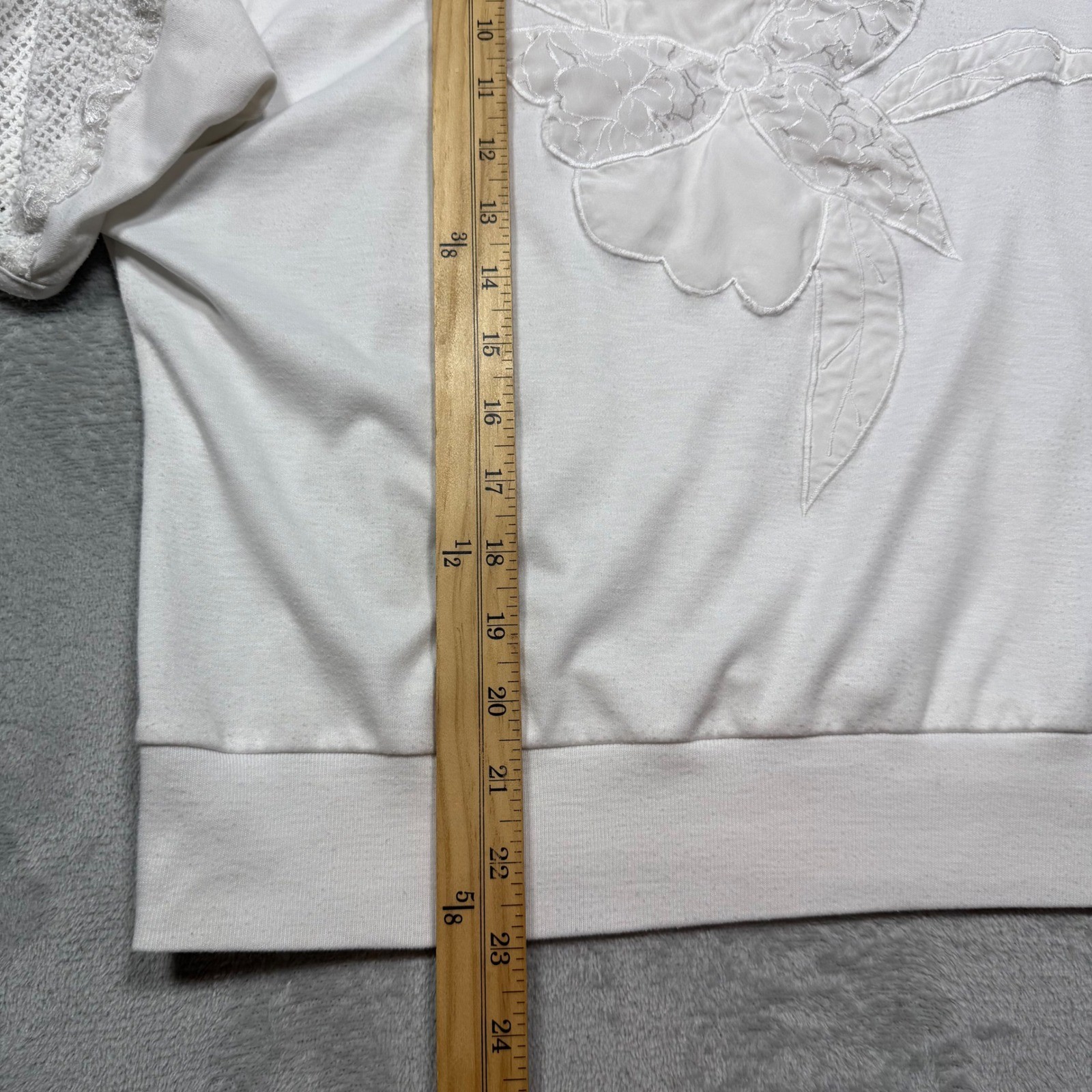 Vintage 80s White Cotton Blend Floral Applique Crochet Knit Dolman Top Size M