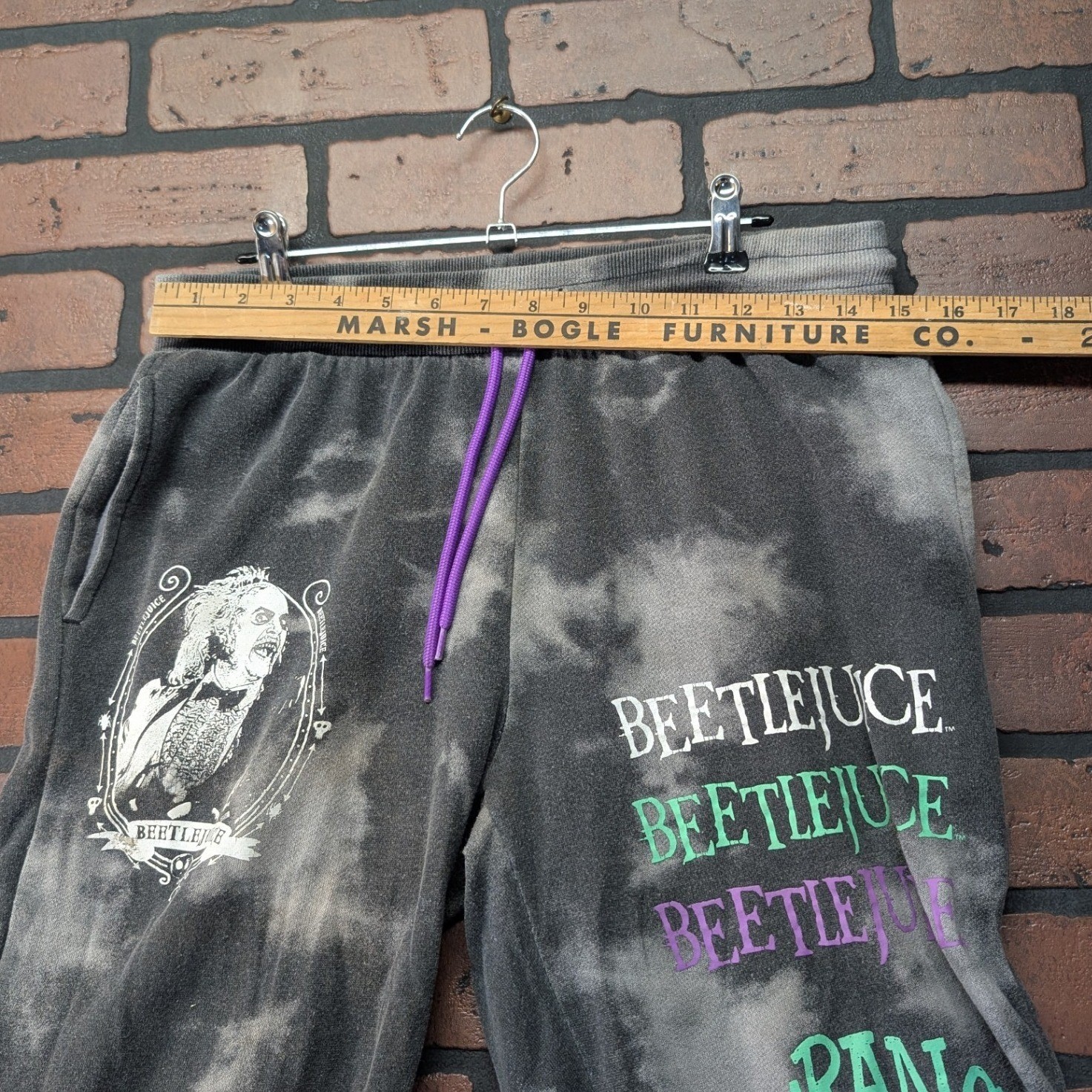Beetlejuice Graphic Acid Wash Grey Sweatpants Joggers Strange & Unusual Size M