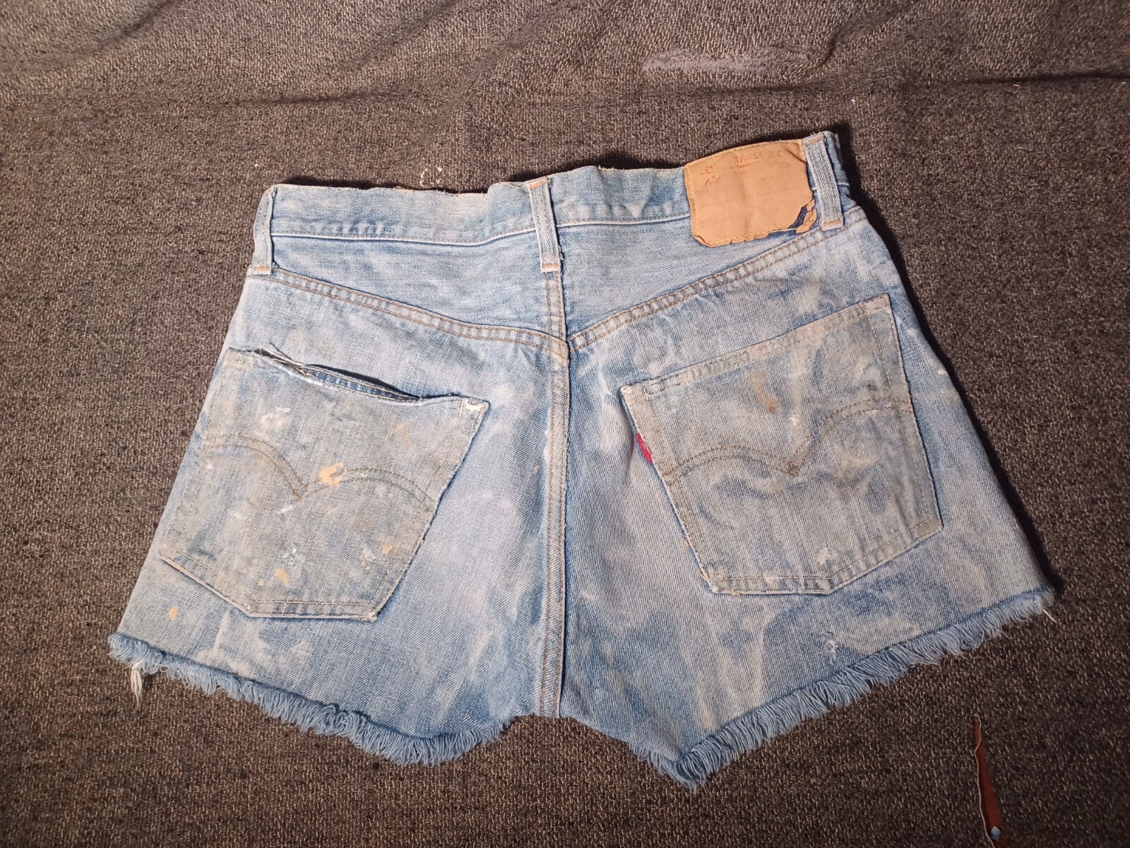 LEVIS ORIGNAL 501 SELVAGE BIG E CUT OFF DAISY DUKE JEANS 30 WAIST