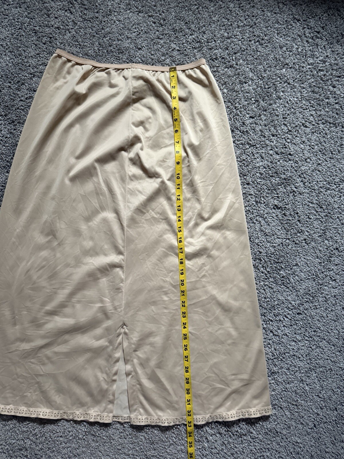 Vintage Gossard Artemis Skirt Slip Size Large Beige Made In USA Lingerie