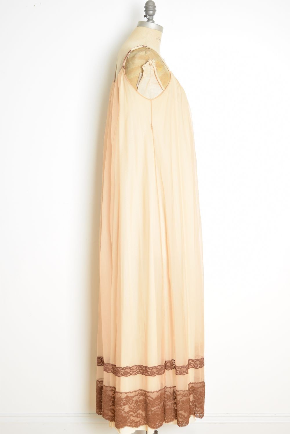 vintage 60s 2pc nightgown peignoir set chiffon lace Jenelle lingerie robe M