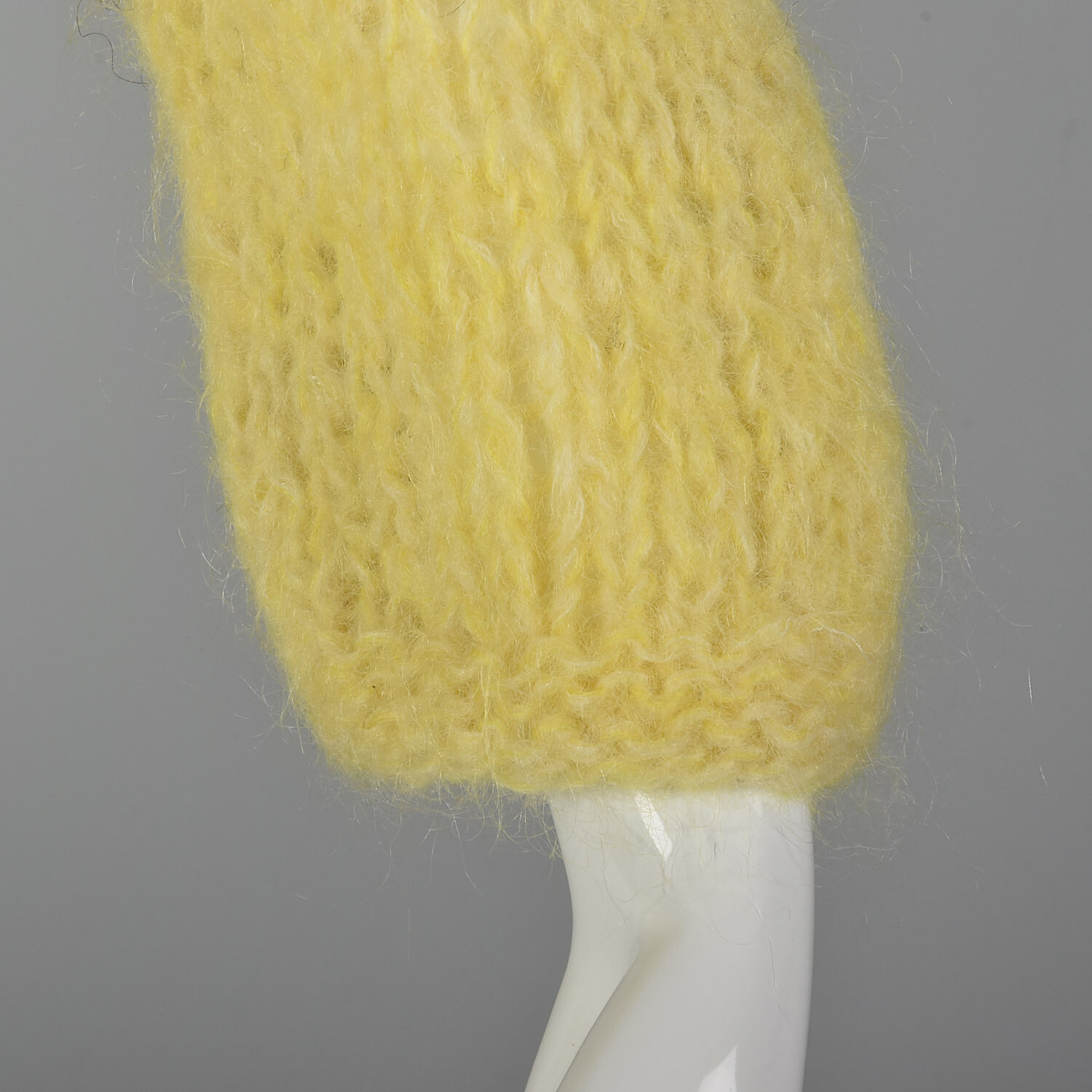 Large 1960s Sweater Yellow Hand Knit In Italy Cardigan Puff Stitch VTG 60s