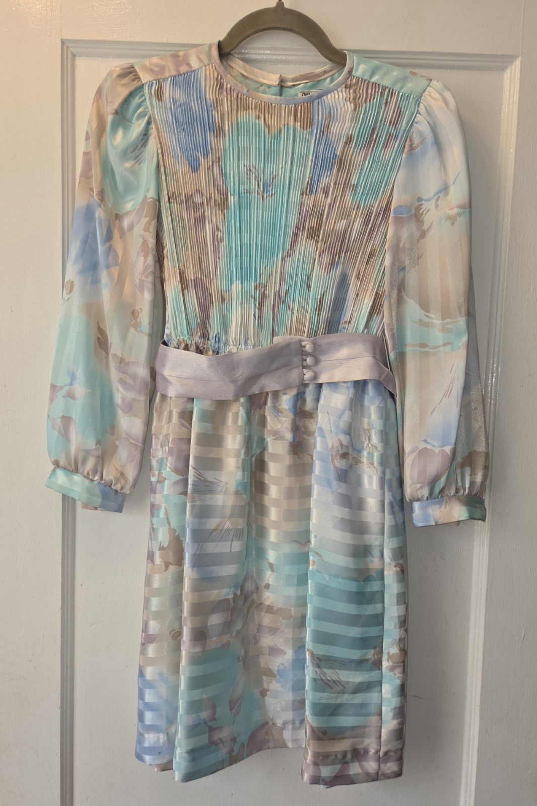 Vintage 80’s Marinette Watercolor Pastel Micro Pleat Midi Dress Secretary. 4