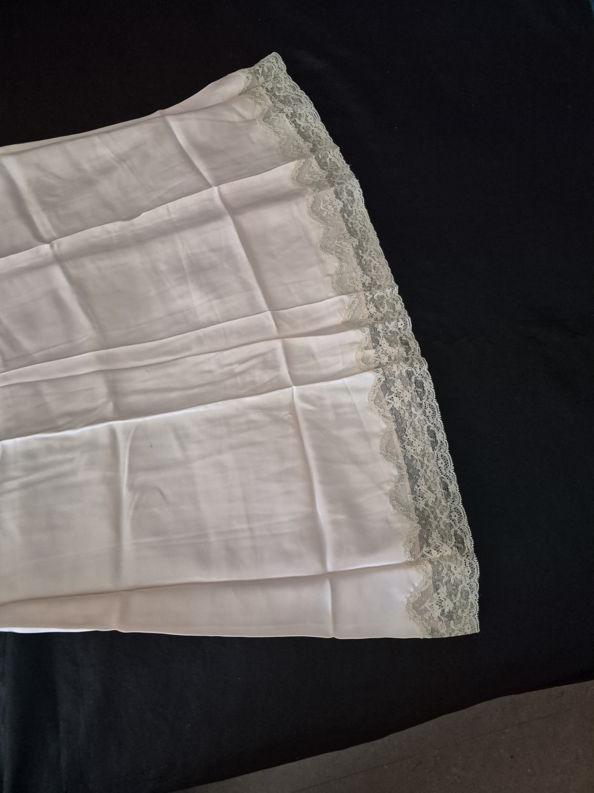 Vintage Rayon Satin CAROLYN of NEW YORK Full Slip Size 34