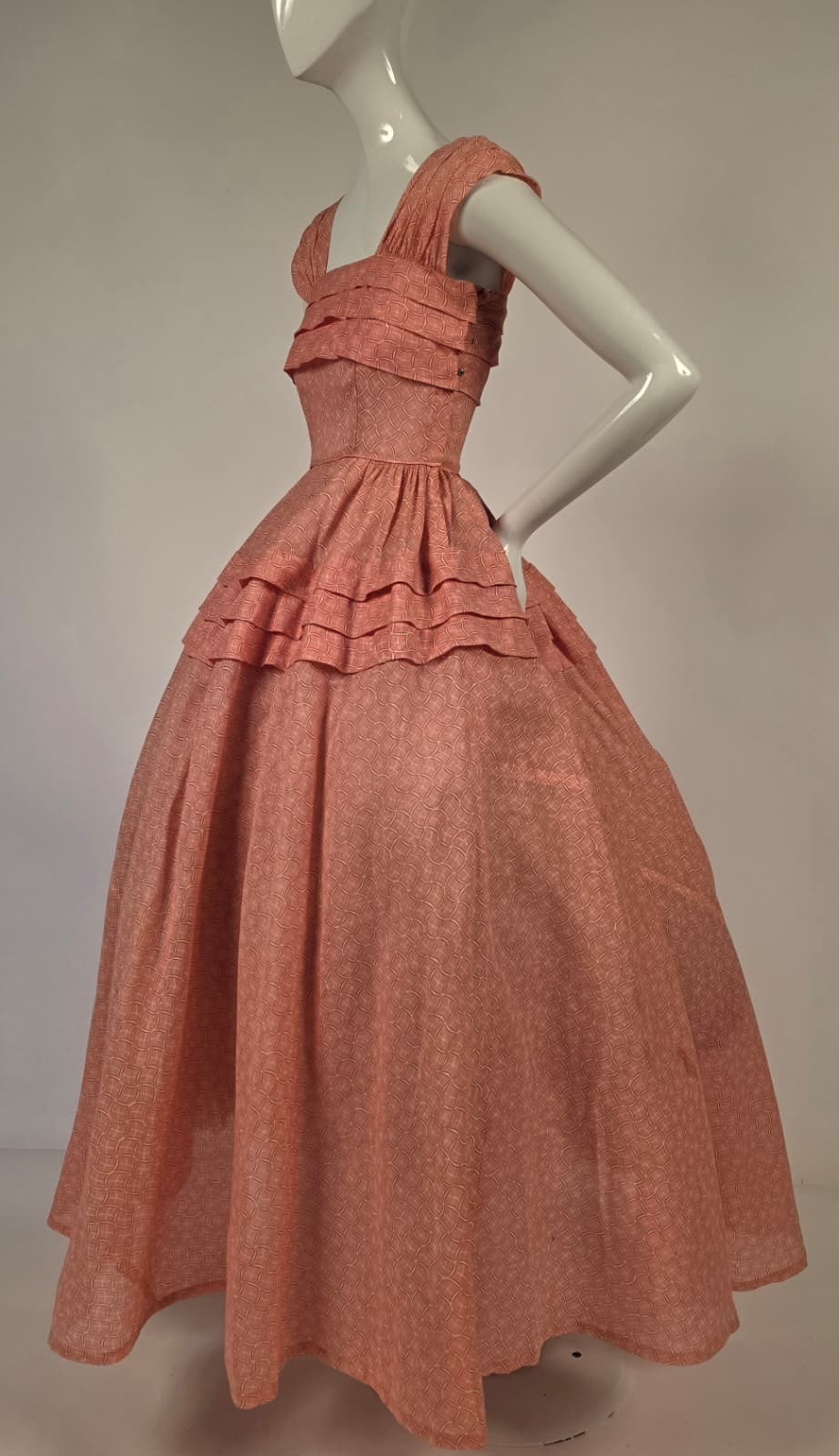 VINTAGE 1930’S PRINT COTTON DRESS W MASSIVE FULL SKIRT + PLEATED BODICE