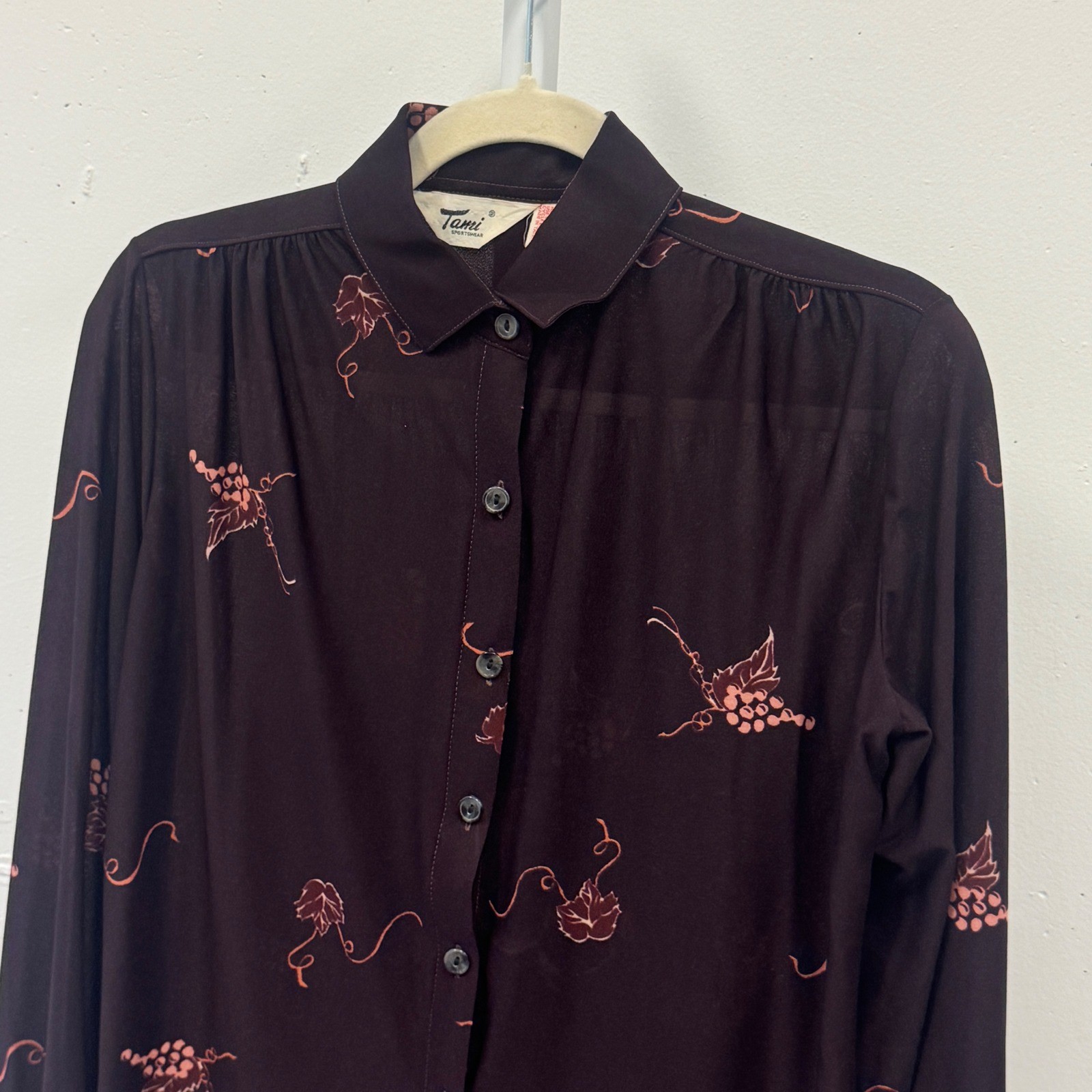 Vintage Tami Sportswear Grape Vine Print Blouse Purple Button Up Small
