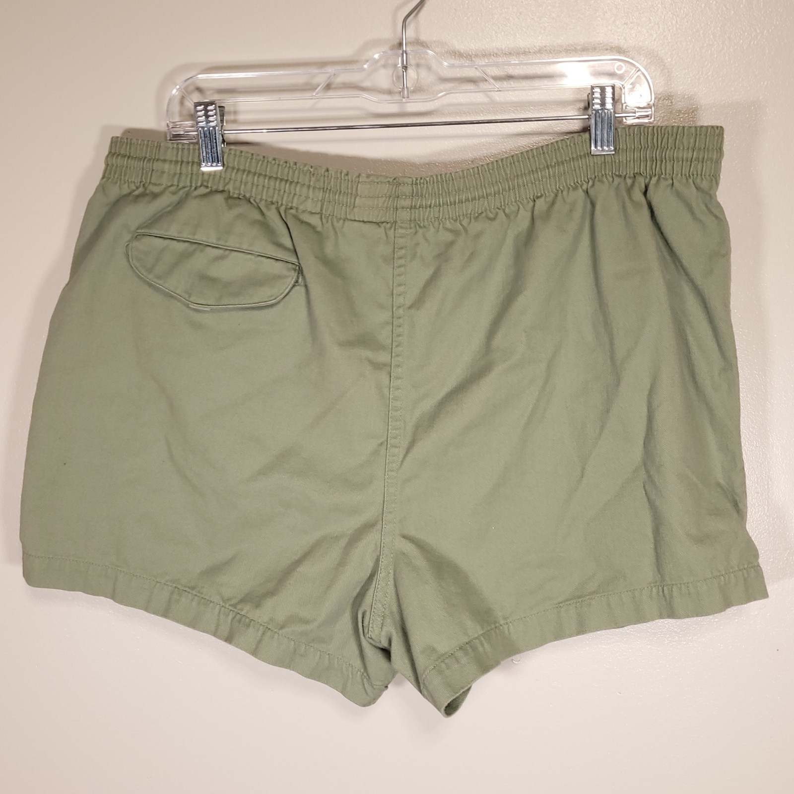 Vintage 80s-90s Land’s End Women’s Large Green Drawstring Waist Cotton Shorts