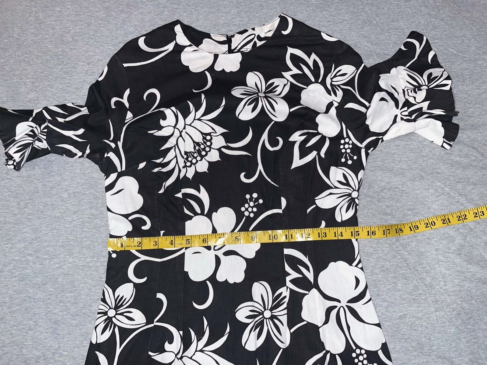 Vintage Hawaiian Maxi Hostess Dress Hibiscus Black White Mermaid Fishtail Hem