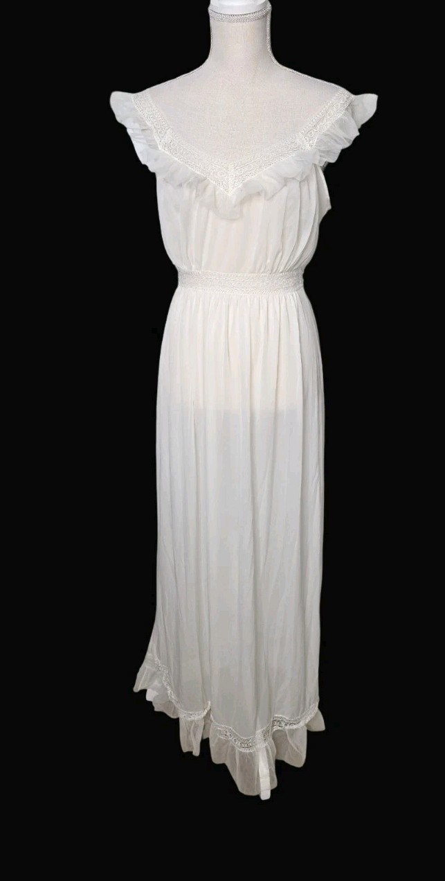 Vintage 40s Romantic White Sheer Maxi Slip Dress Nightgown Ruffle Lace 30″ P2P