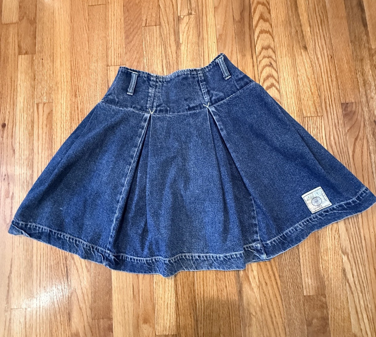 Vintage PEPE Jeans high wasted pleaded blue jean skirt Sz L 100% Cotton