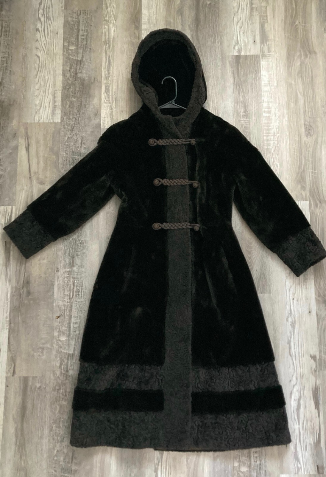 Vintage Borgana by Fairmoor Brown Hooded Faux-Fur Braided Women’s Coat Sz Small