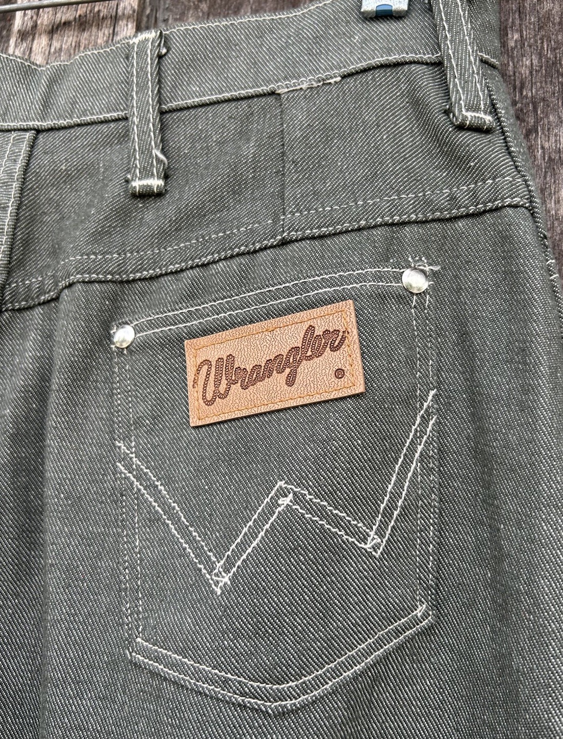 Vintage 60s Wrangler Olive Green Denim Jean Shorts Women’s Misses 15/16 USA Made