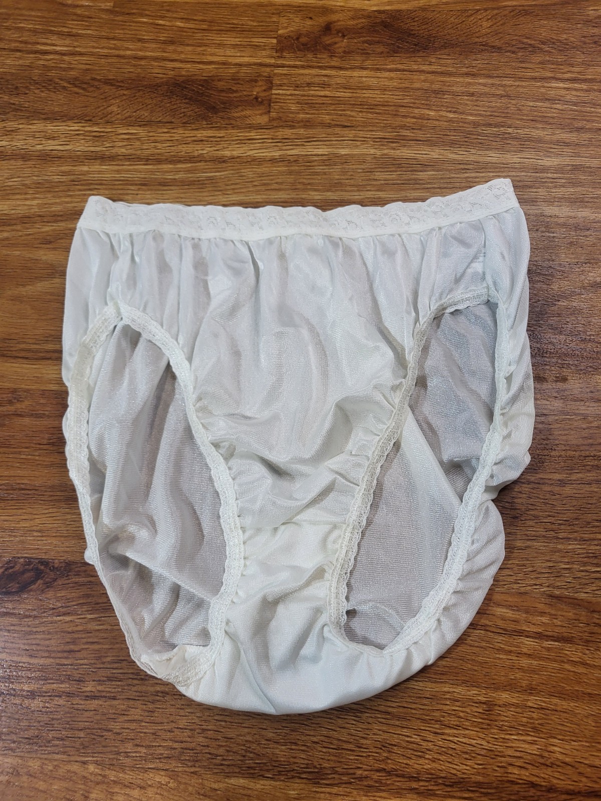 Vtg Panties Shiny Silky White Lace Sz 7 Sissy Sexy Granny Panty