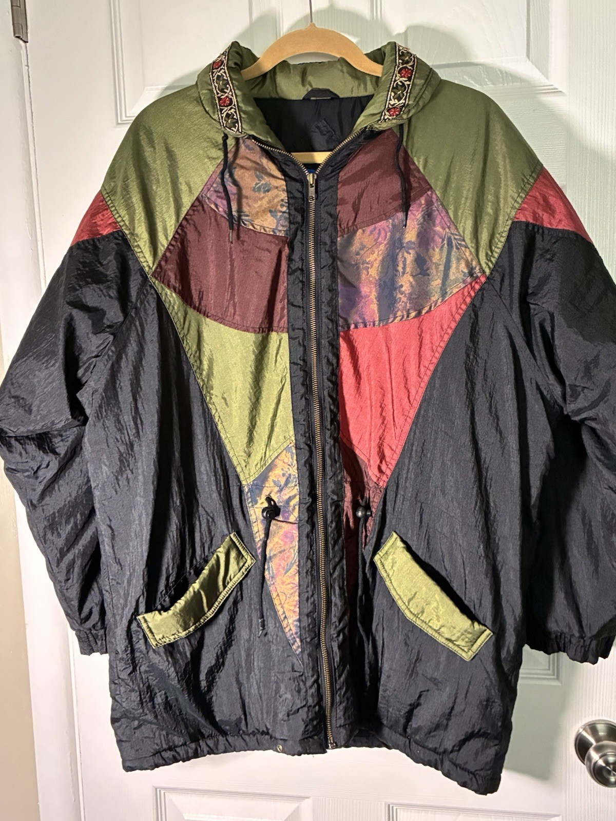 Women’s Jacket -Flurries 80s 90s Geometric Color Block- Nylon- Medium – Vintage