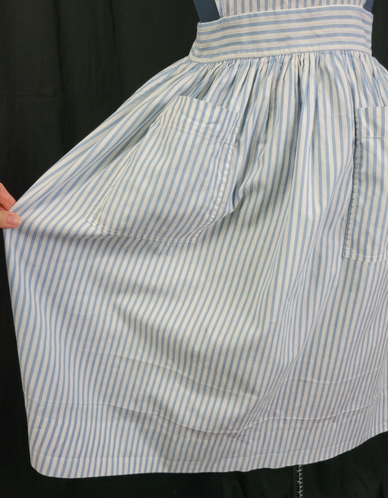 Vintage Blue & White Striped Apron w Bib & Patch Pockets Handmade?