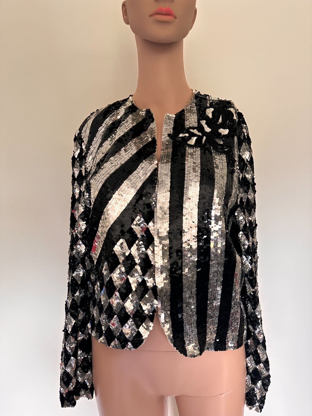 Vintage Black & Silver Sequin Jacket | Art Deco Pattern Statement Blazer | Eveni